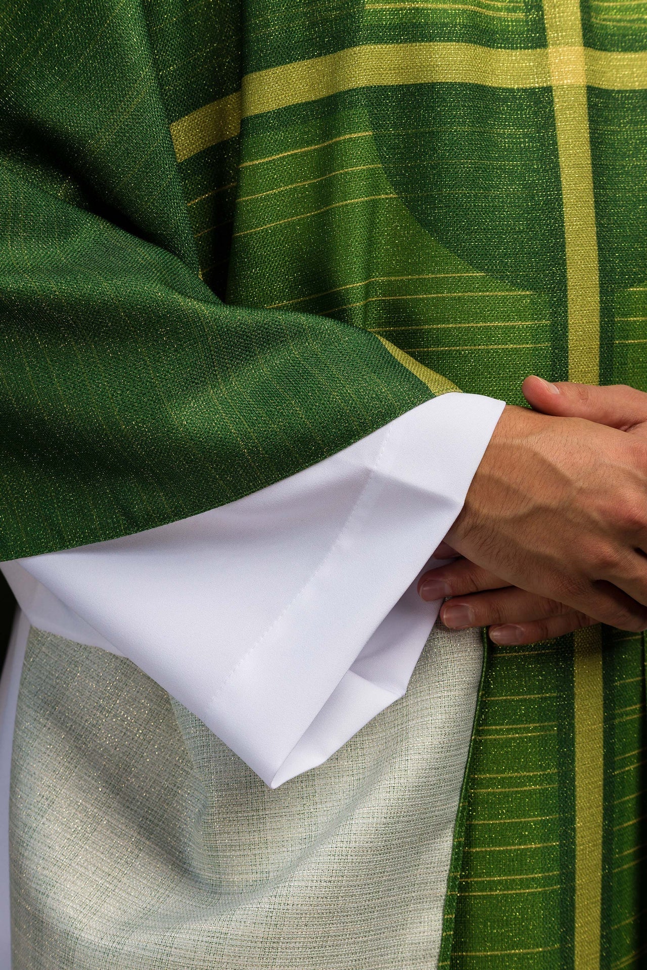 Ornat Liturgiczny Zielony Drukowany Krzyż - Okres Zwykły - SZATYLITURGICZNE.PL