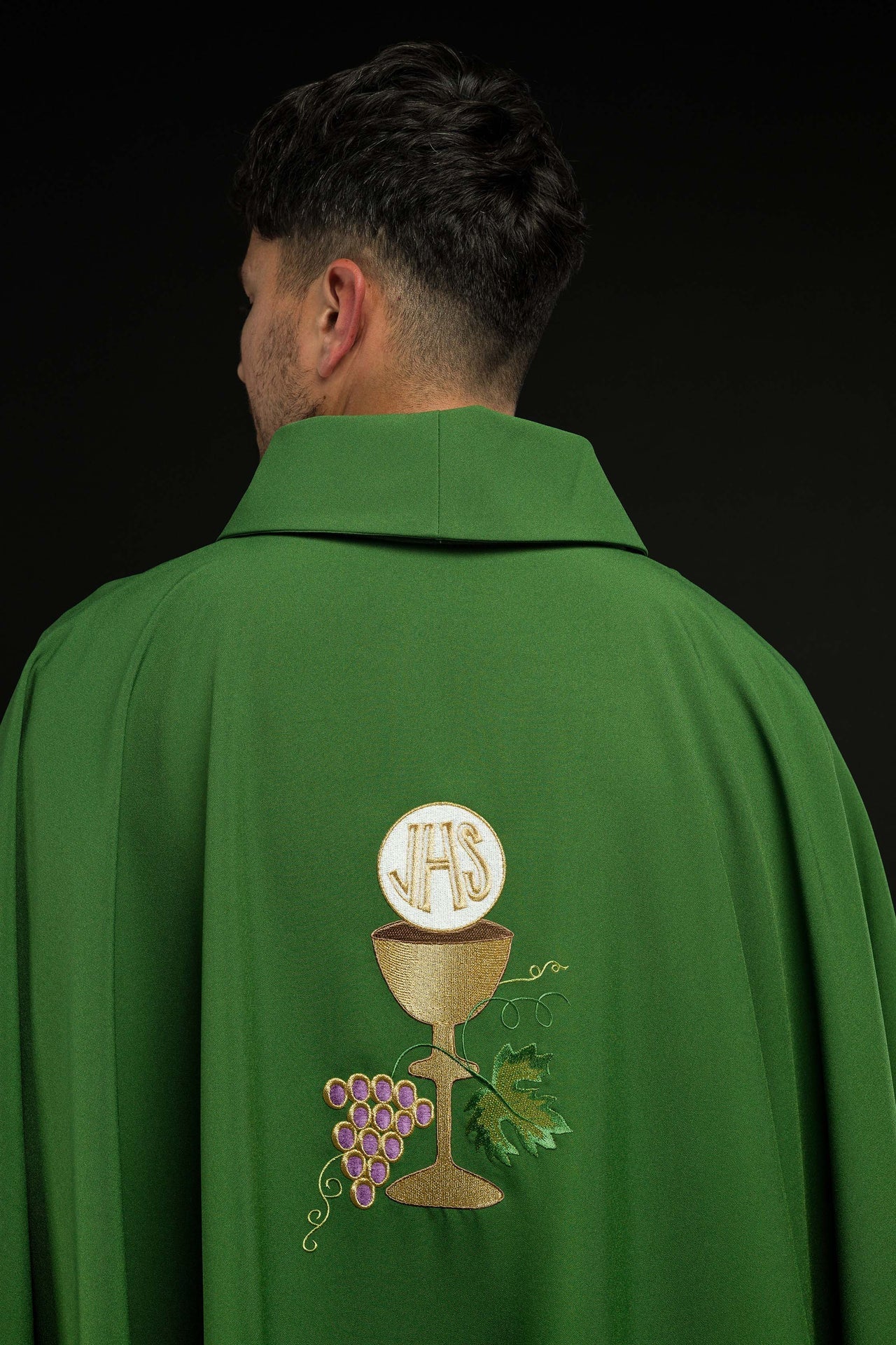 Ornat Liturgiczny Zielony Kielich z Haftem Winogron - Komplet ze Stułą - SZATYLITURGICZNE.PL