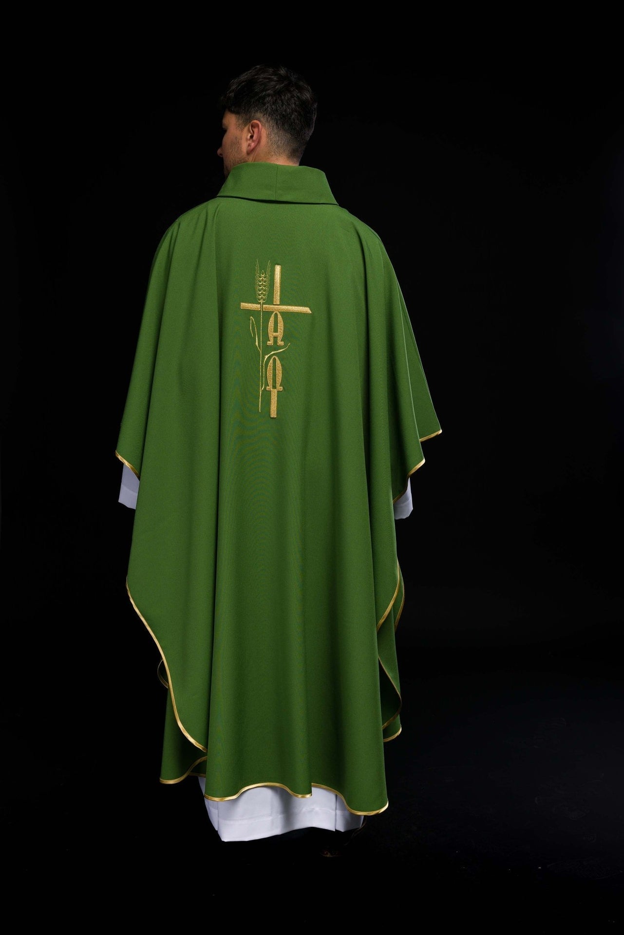 Ornat Liturgiczny Zielony z Haftem Alfa Omega - Polski Producent - SZATYLITURGICZNE.PL