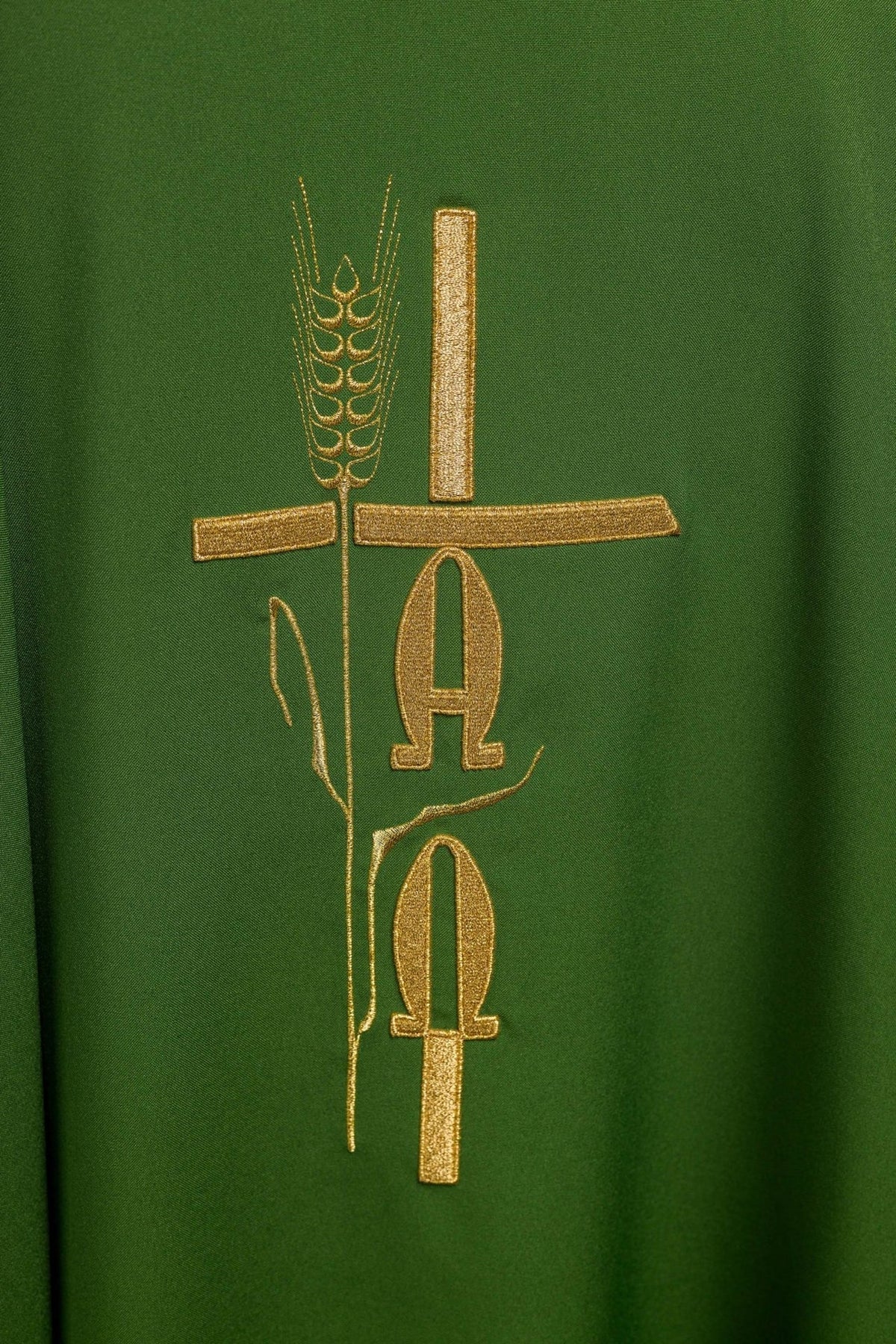 Ornat Liturgiczny Zielony z Haftem Alfa Omega - Polski Producent - SZATYLITURGICZNE.PL