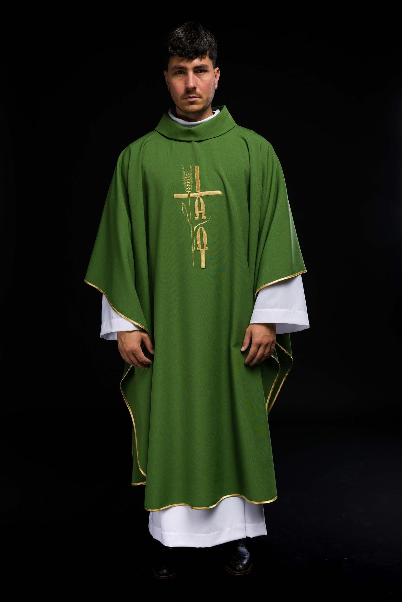 Ornat Liturgiczny Zielony z Haftem Alfa Omega - Polski Producent - SZATYLITURGICZNE.PL