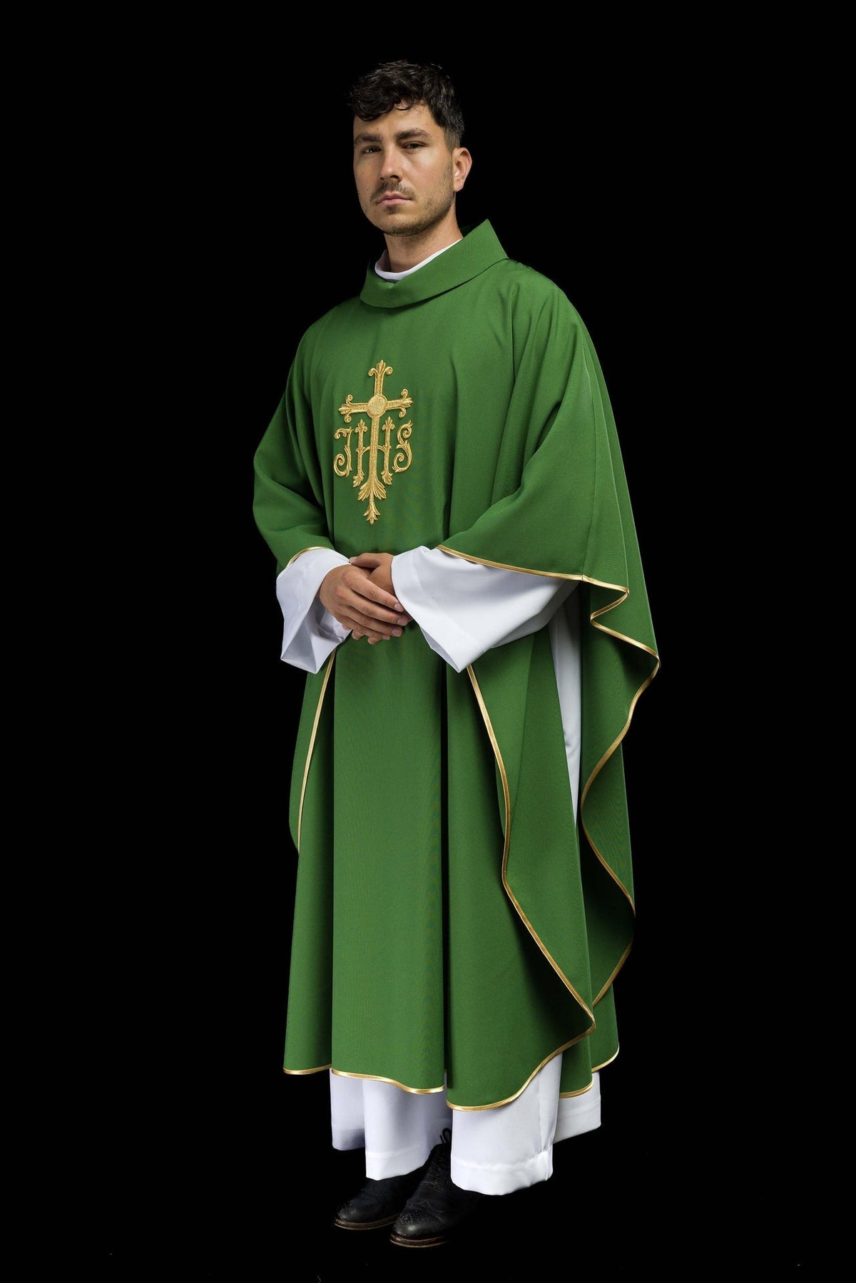 Ornat Liturgiczny Zielony z Haftem JHS - Symbolika Eucharystyczna - SZATYLITURGICZNE.PL