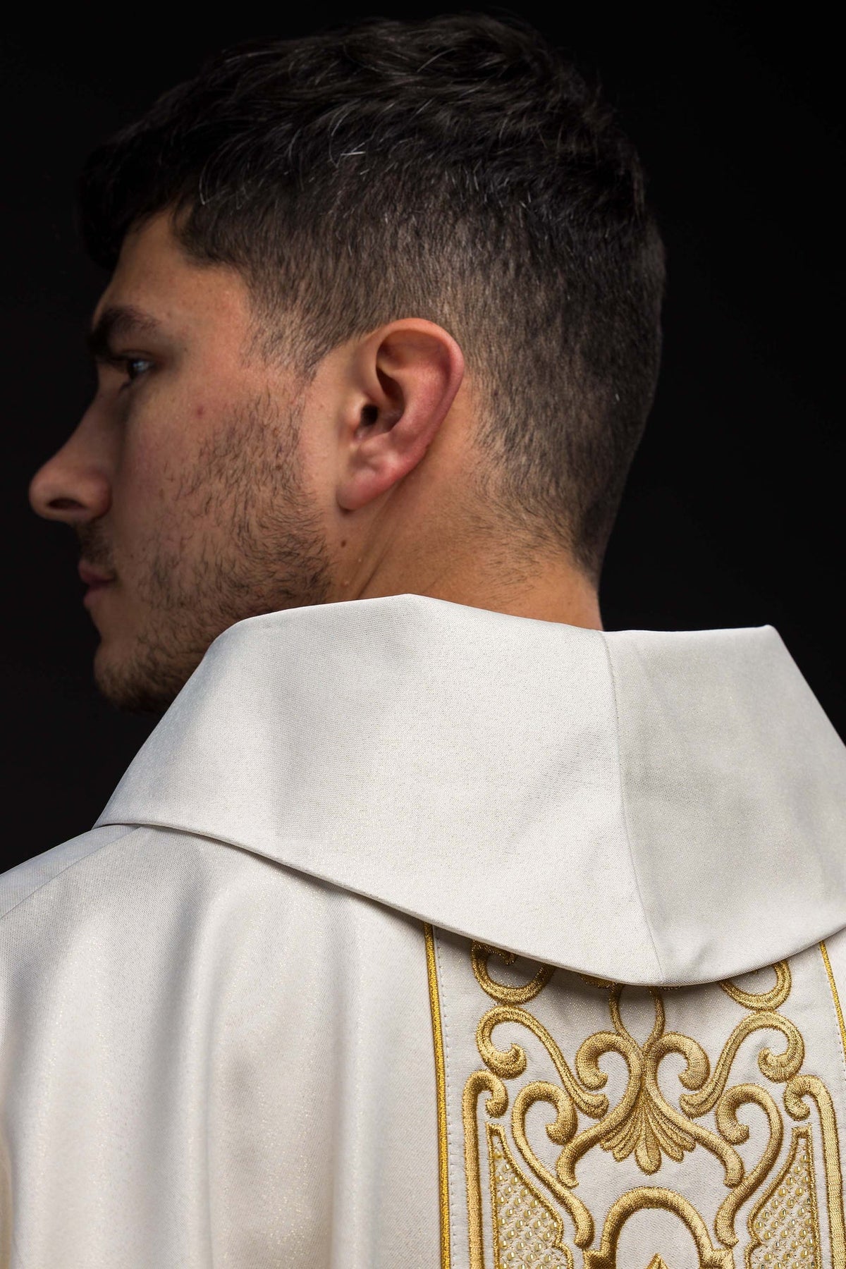 Ornat liturgiczny złoty haft eucharystyczny z połyskiem - SZATYLITURGICZNE.PL
