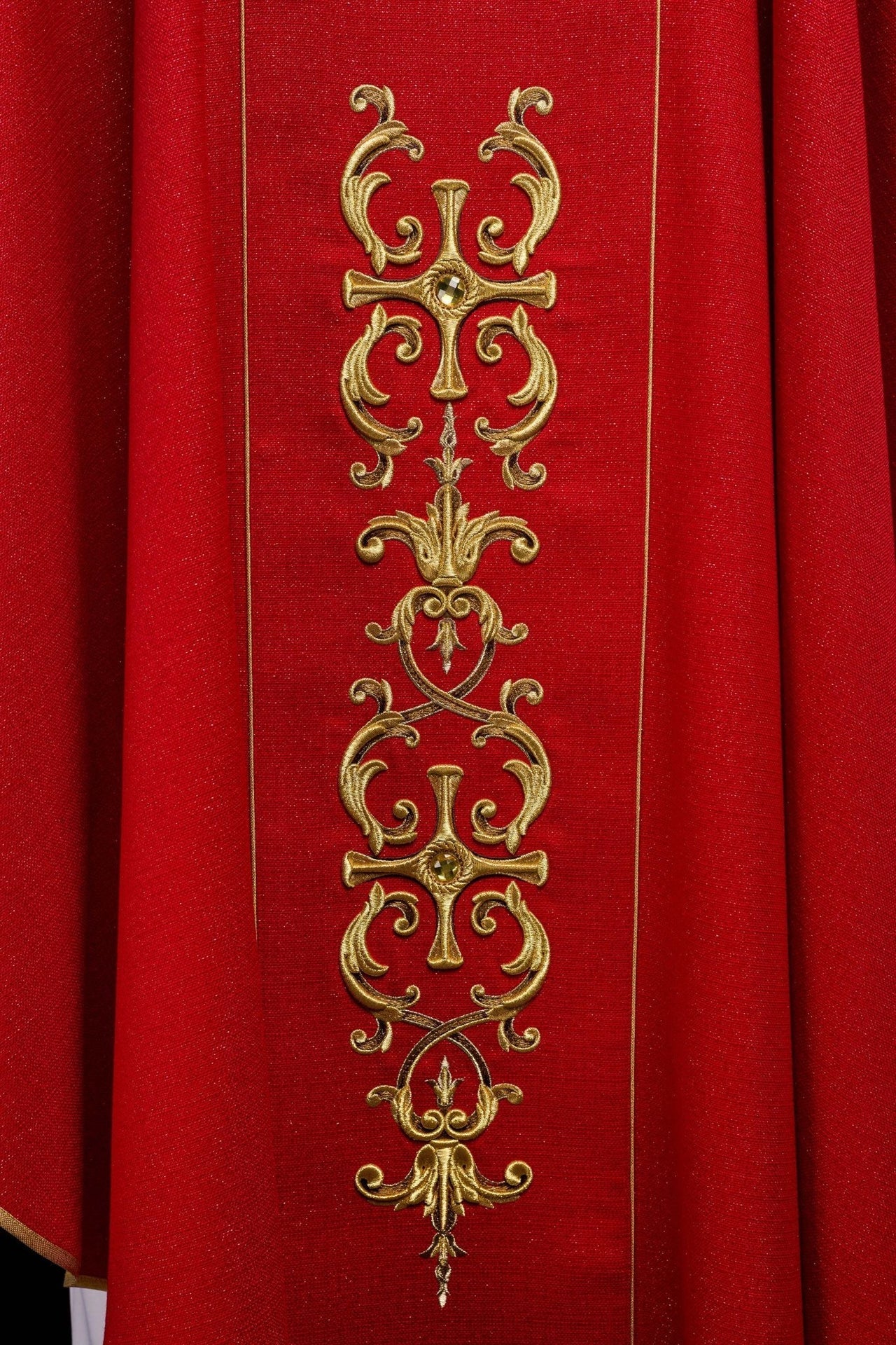 Ornat Liturgiczny Złoty Haftowany Św. Florian - Polski Producent - SZATYLITURGICZNE.PL