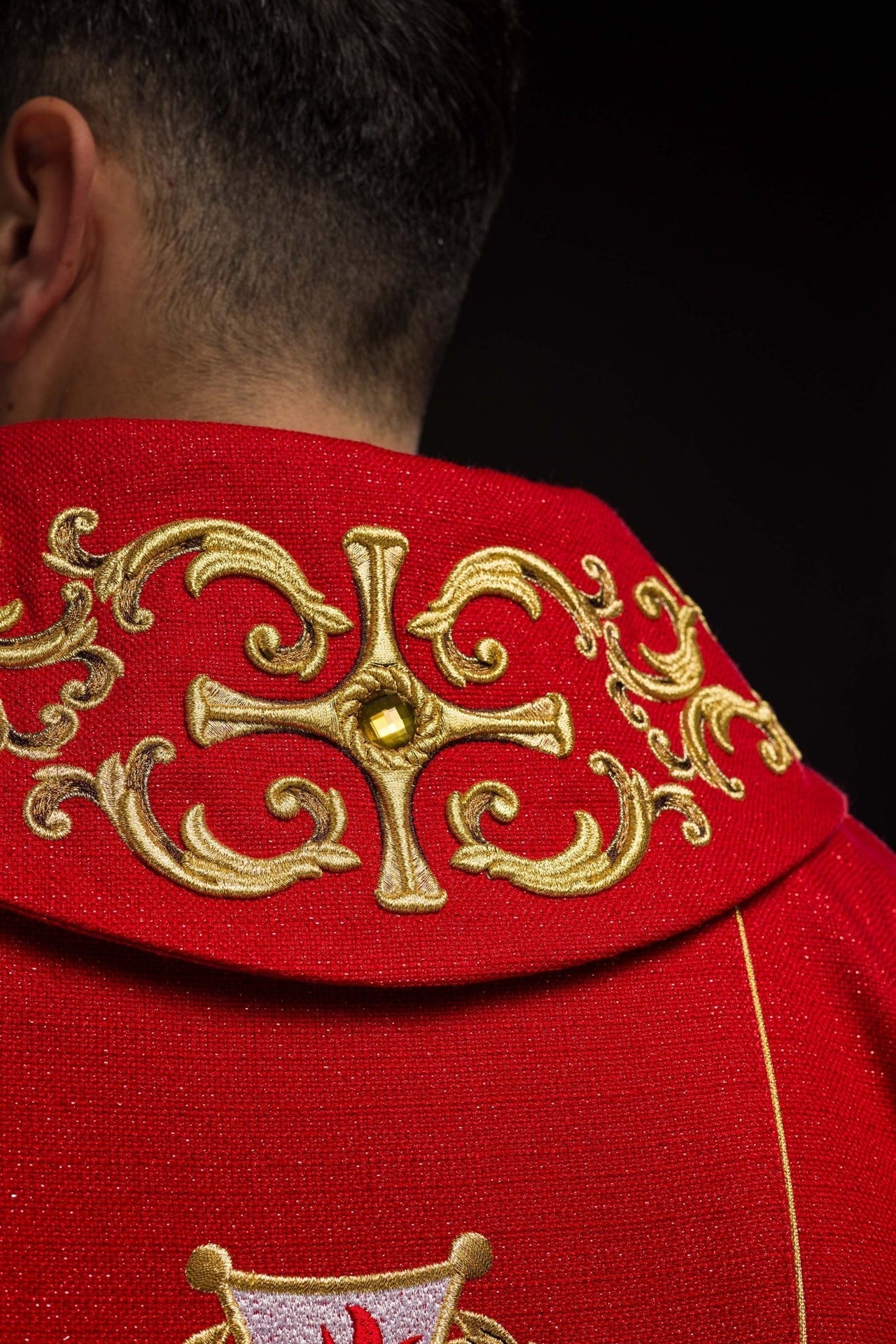 Ornat Liturgiczny Złoty Haftowany Św. Florian - Polski Producent - SZATYLITURGICZNE.PL