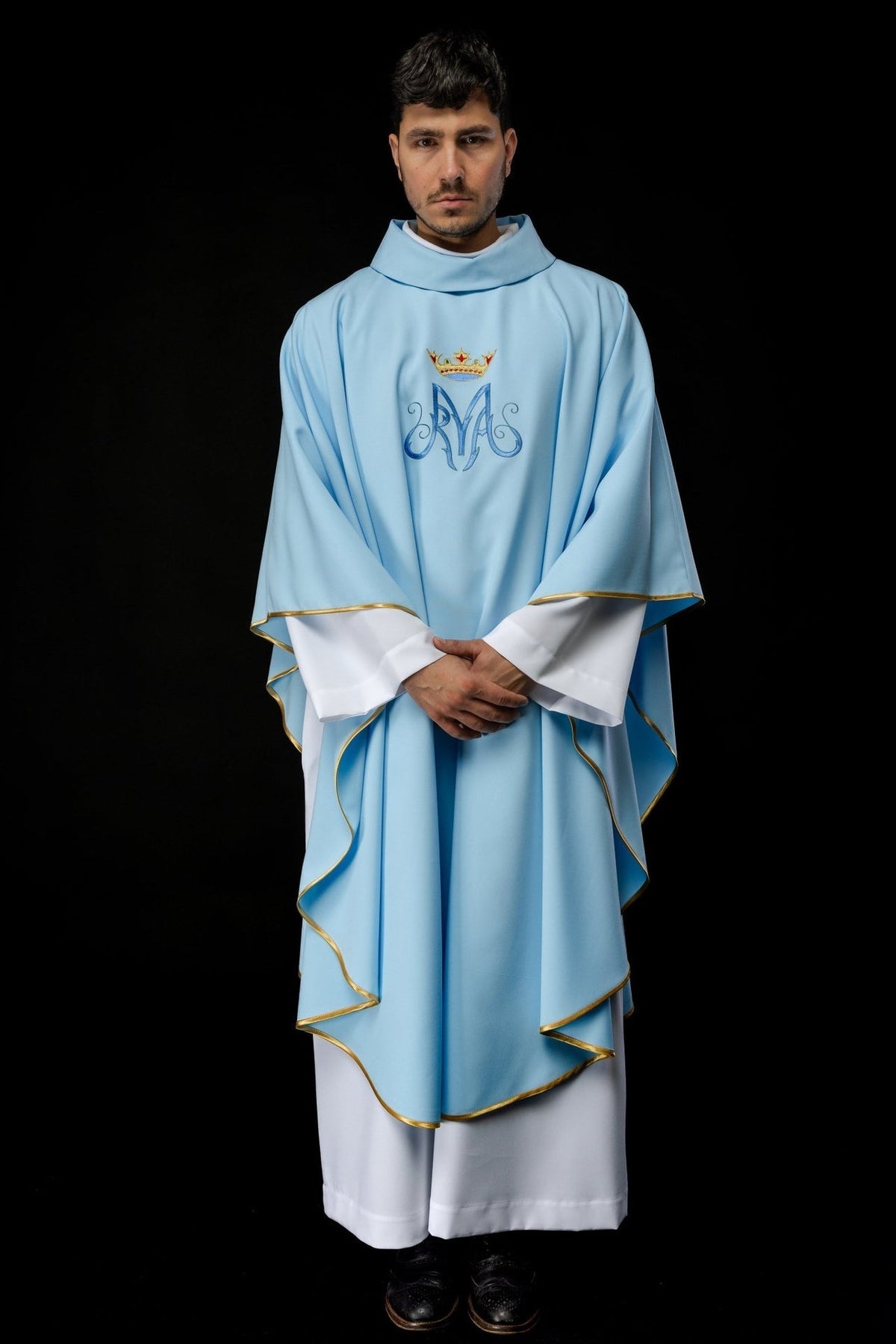 Ornat Maryjny Niebieski z Haftem Eucharystycznym i Złotą Lamówką - SZATYLITURGICZNE.PL