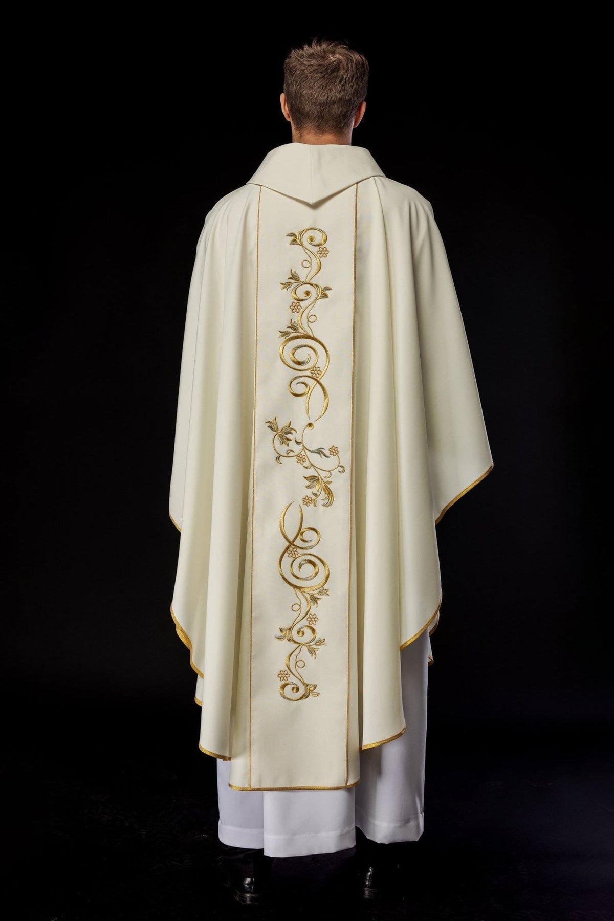 Ornat Maryjny Złoty z Haftem Serca Maryi - Elegancki - SZATYLITURGICZNE.PL