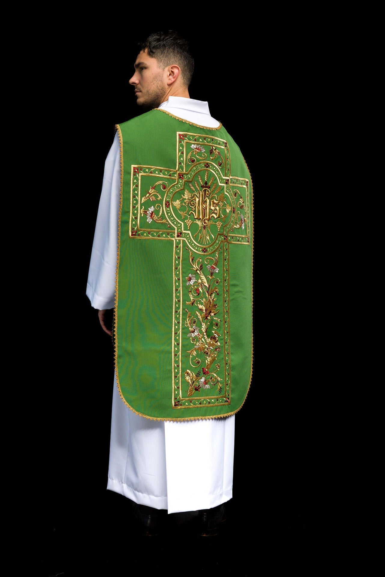 Ornat Rzymski Zielony Haft IHS - Szaty Liturgiczne Haftina - SZATYLITURGICZNE.PL