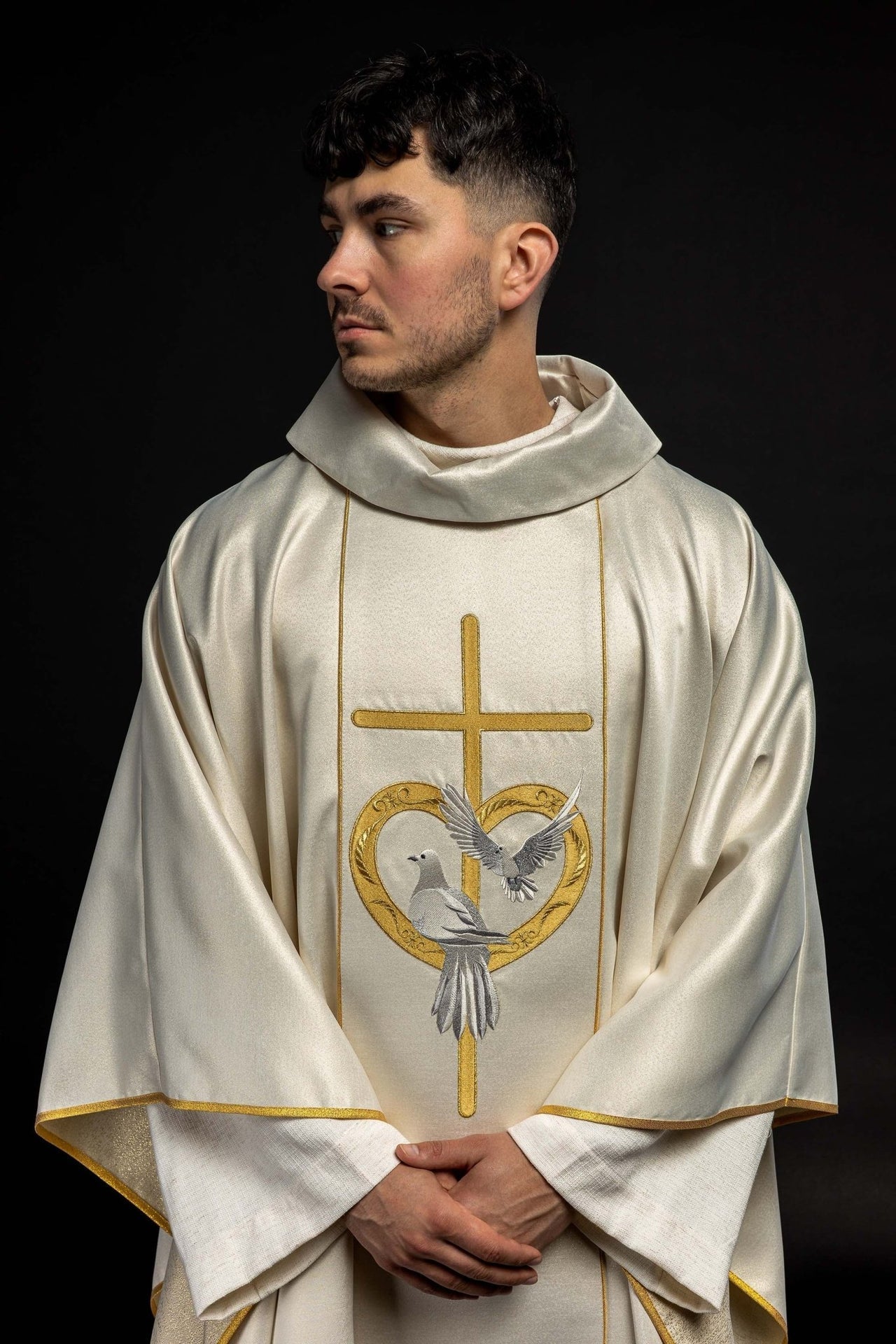 Ornat Ślubny Ecru z Gołębiami - Polski Producent - SZATYLITURGICZNE.PL