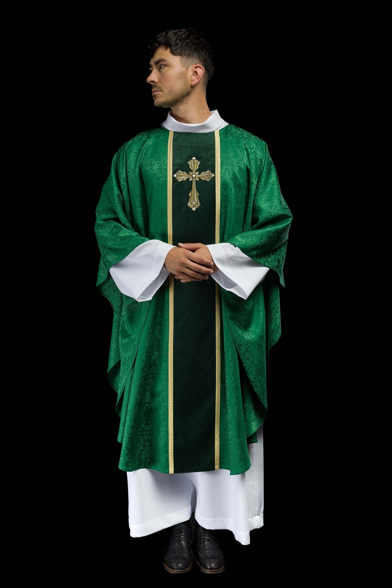 Ornat Zielony z Haftem Krzyża na Żakardzie - Szaty Liturgiczne - SZATYLITURGICZNE.PL