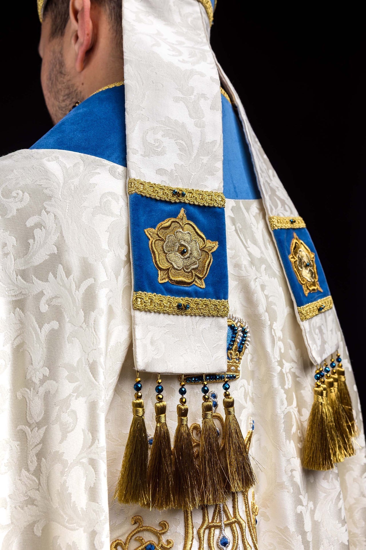 Ręcznie wykonana mitra maryjna z naturalnymi kamieniami Handmade 9006 - SZATYLITURGICZNE.PL