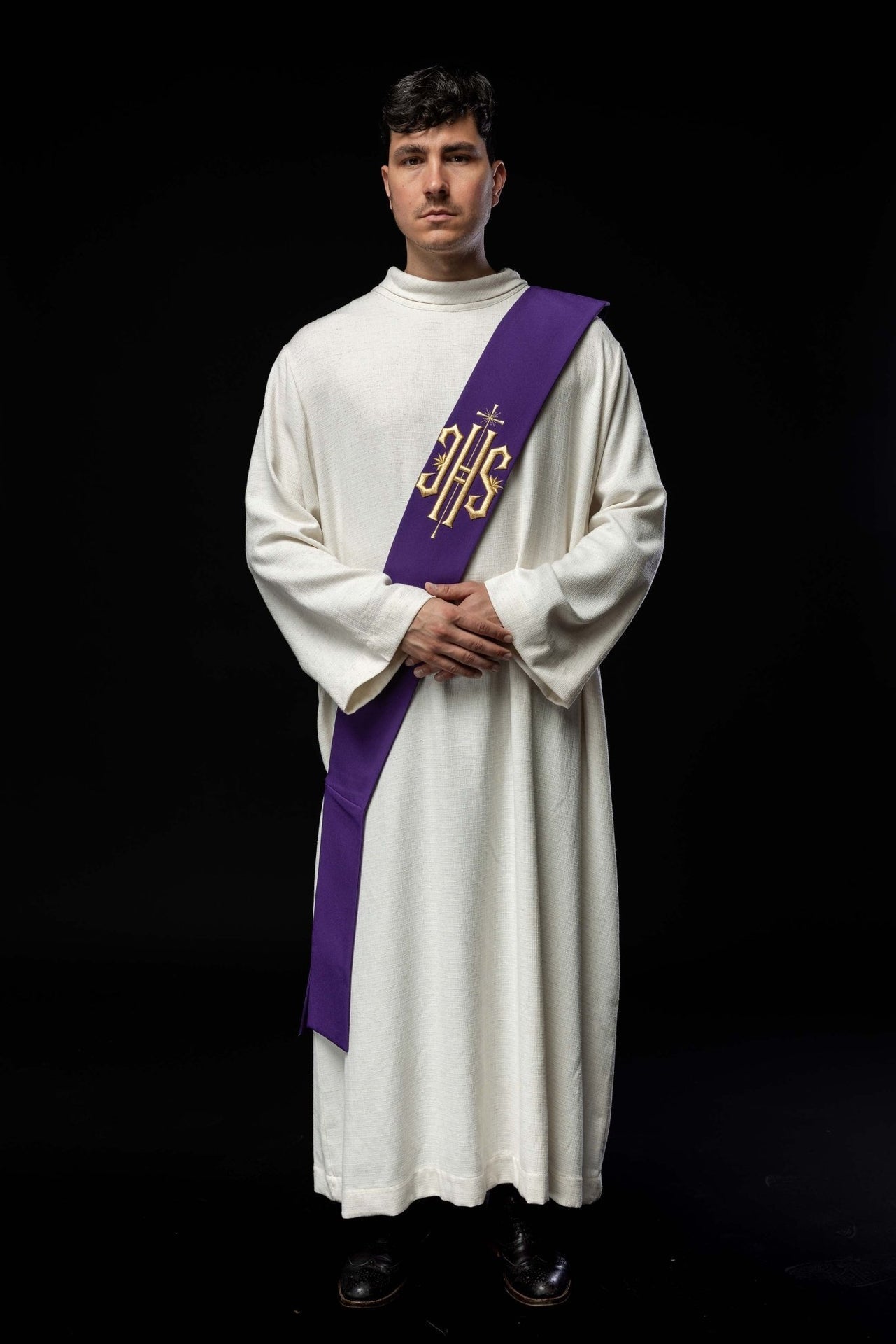 Stuła Diakońska IHS z Krzyżem - Haftowana Szata Liturgiczna - SZATYLITURGICZNE.PL