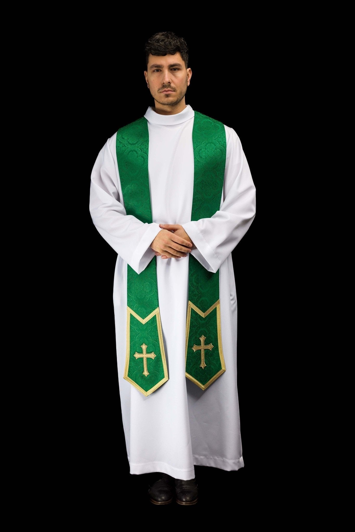 Stuła haftowana z motywem Krzyża zielona tkanina żakardowa - SZATYLITURGICZNE.PL