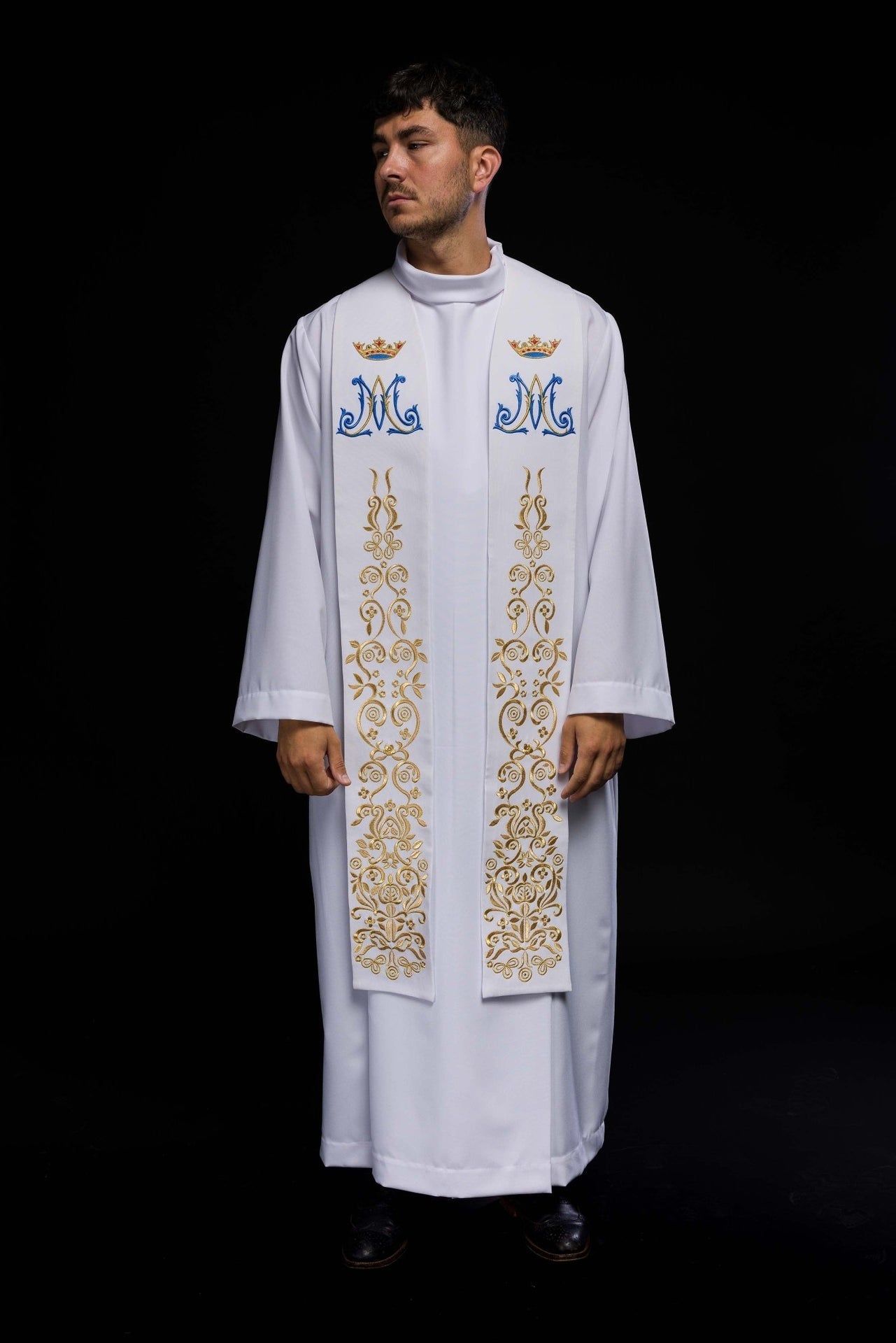 Stuła kapłańska biała z haftem Maryjnym - SZATYLITURGICZNE.PL