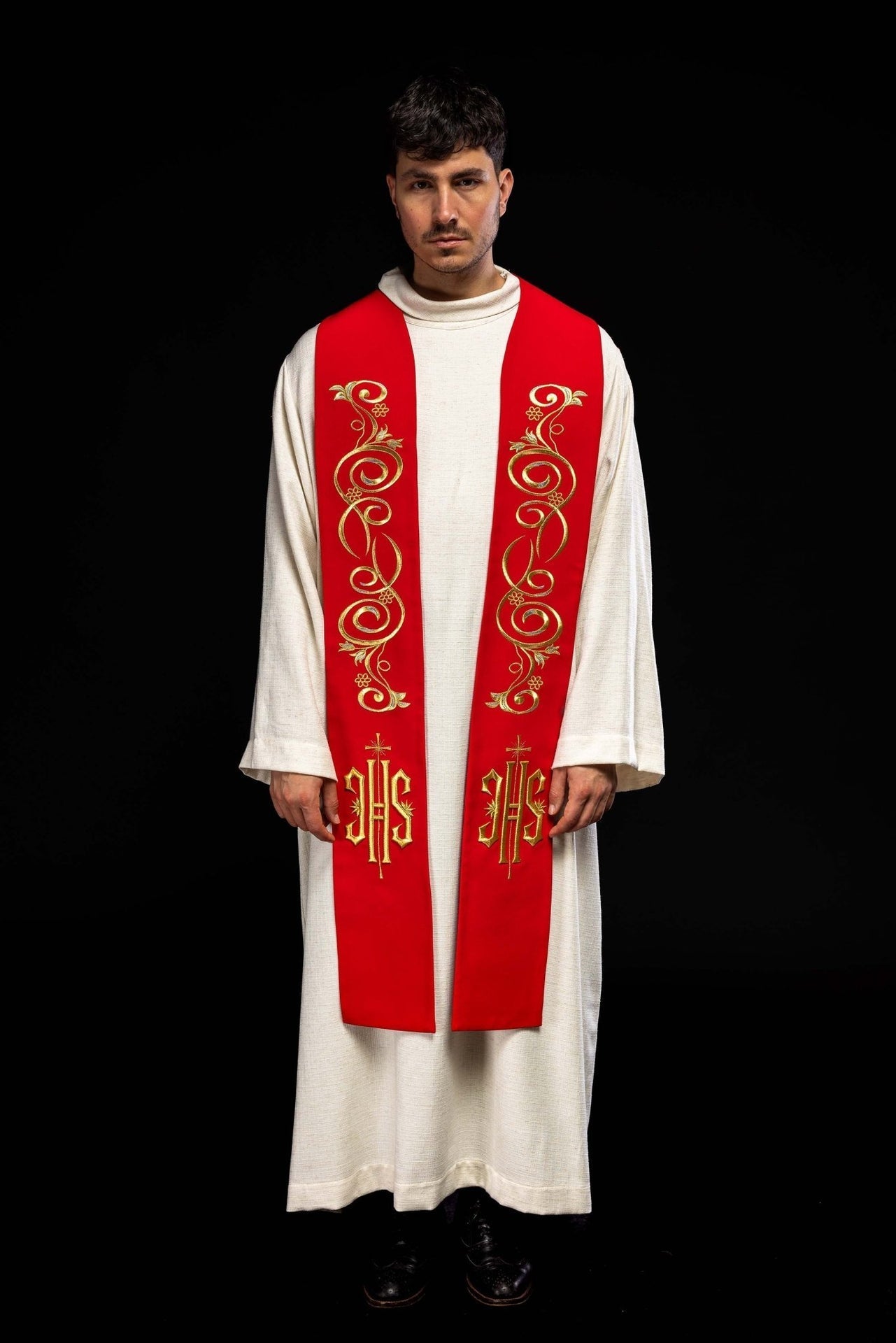 Stuła Kapłańska Czerwona Haft IHS - Elegancka Liturgia - SZATYLITURGICZNE.PL