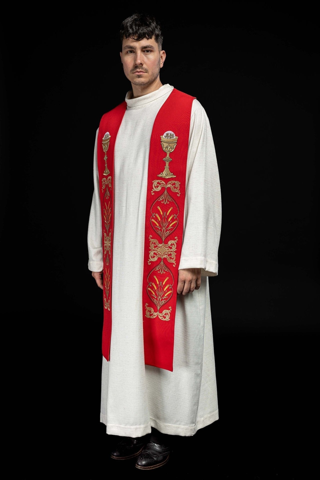 Stuła Kapłańska Czerwona z Haftem IHS Kielich - Eucharystyczna - SZATYLITURGICZNE.PL