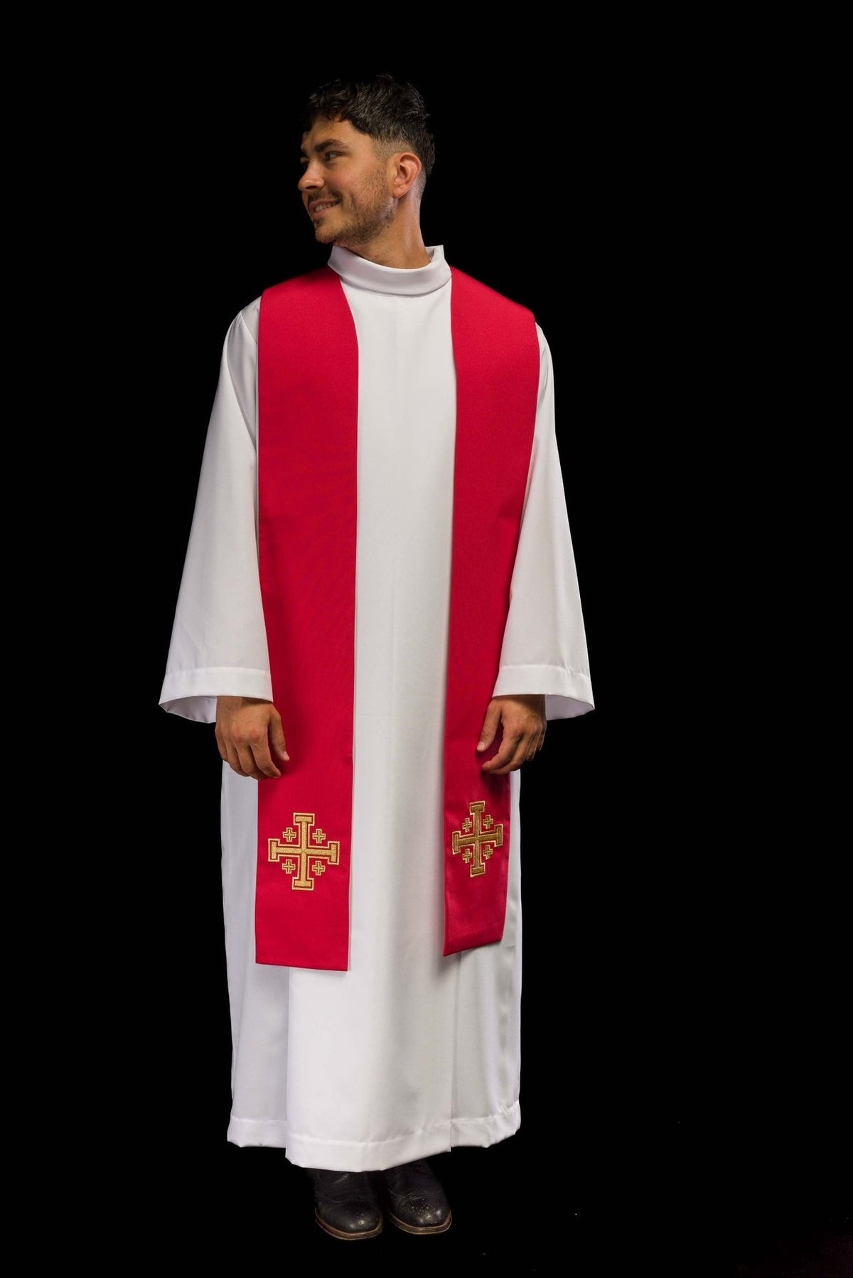 Stuła Kapłańska Czerwona z Krzyżem Jerozolimskim Haftowana - SZATYLITURGICZNE.PL