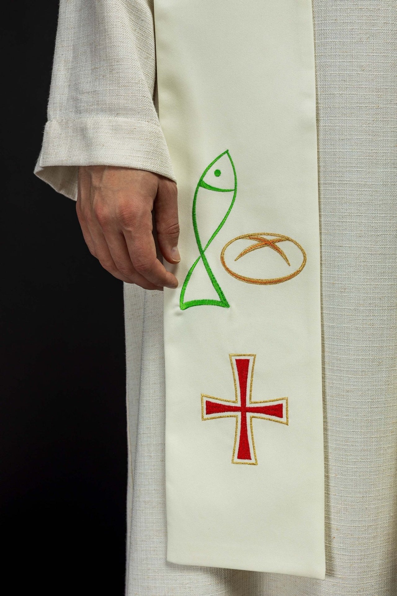 Stuła Kapłańska Ecru Haftowana Ryba Chleb Krzyż - Polska Produkcja - SZATYLITURGICZNE.PL