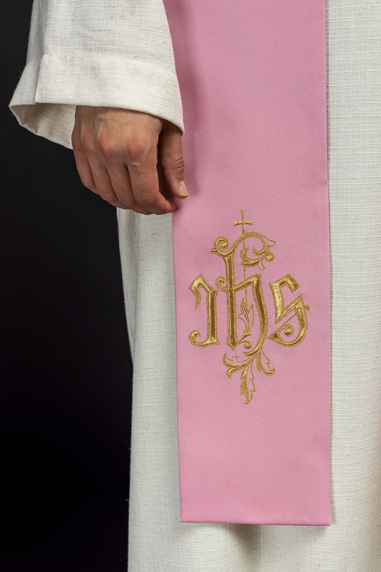Stuła Kapłańska Różowa IHS - Haftowana Szata Liturgiczna - SZATYLITURGICZNE.PL