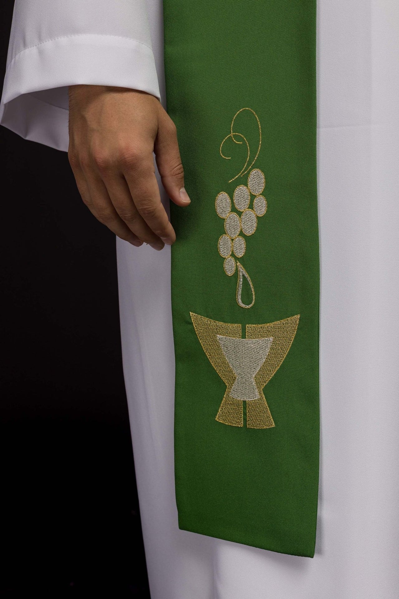Stuła Kapłańska Zielona Haftowana Kielich - Kłosy - Winogrona - SZATYLITURGICZNE.PL