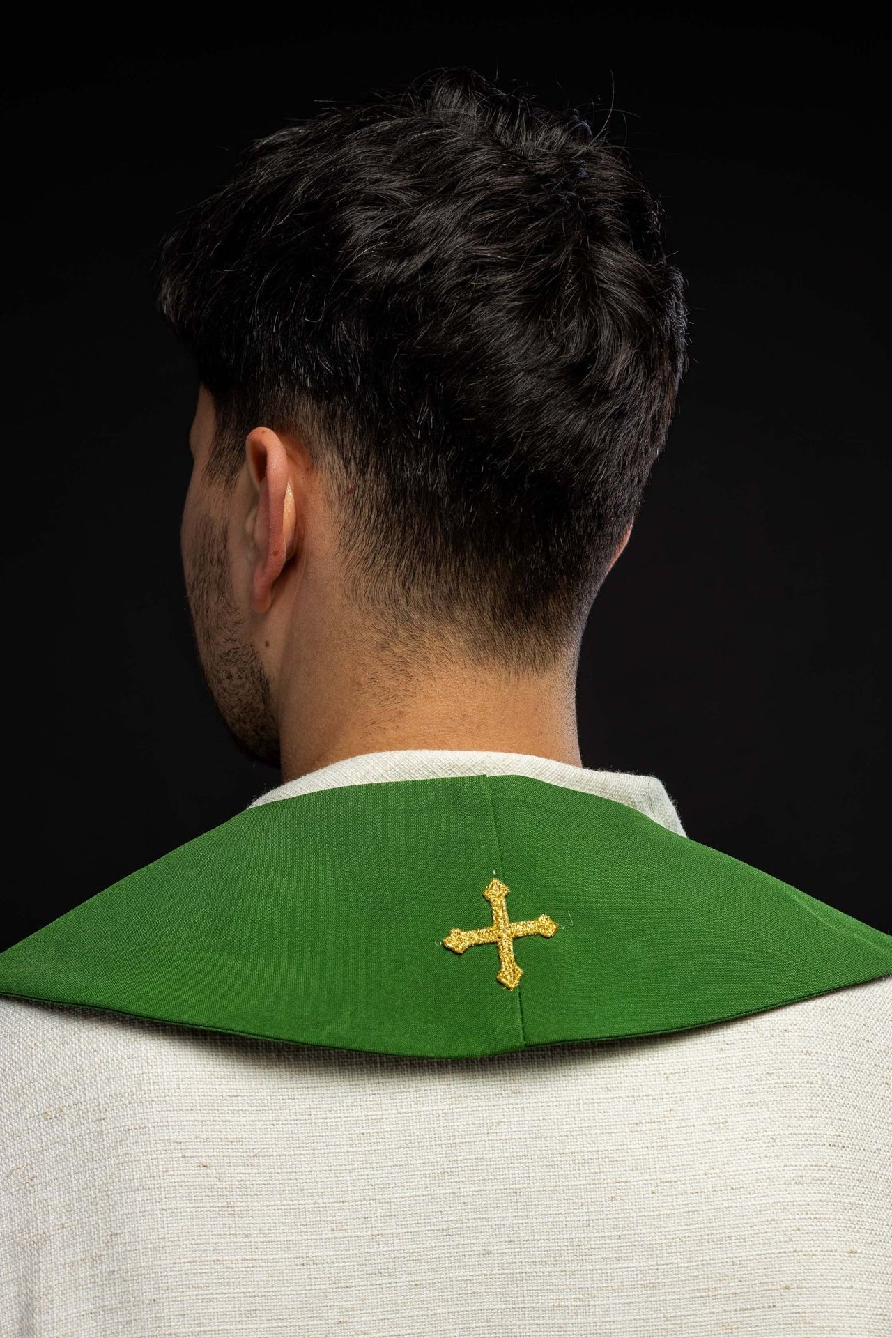 Stuła Kapłańska Zielona z Haftowanym Krzyżem - Elegancka Liturgia - SZATYLITURGICZNE.PL