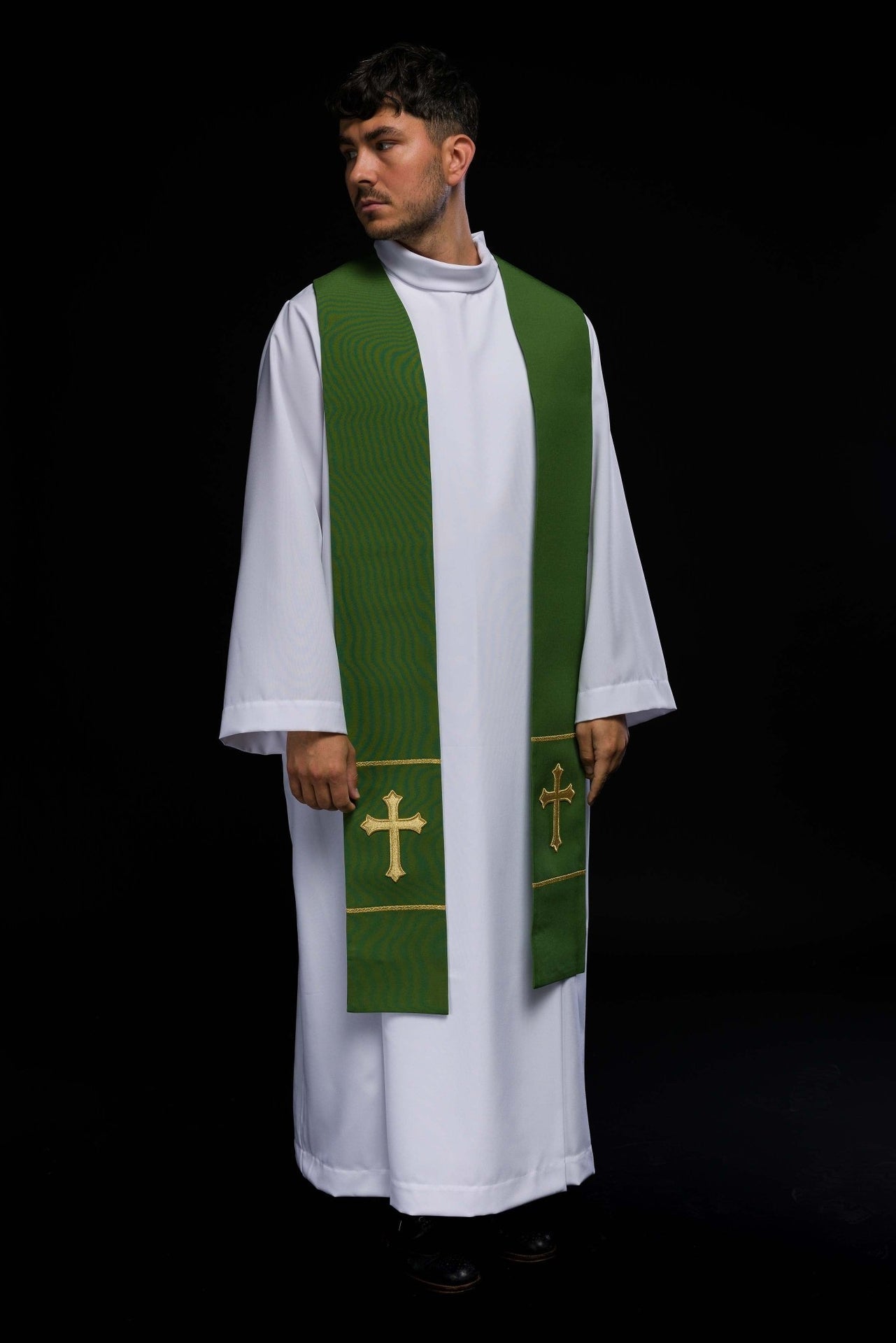 Stuła Kapłańska Zielona z Haftowanym Krzyżem - Elegancka Liturgia - SZATYLITURGICZNE.PL