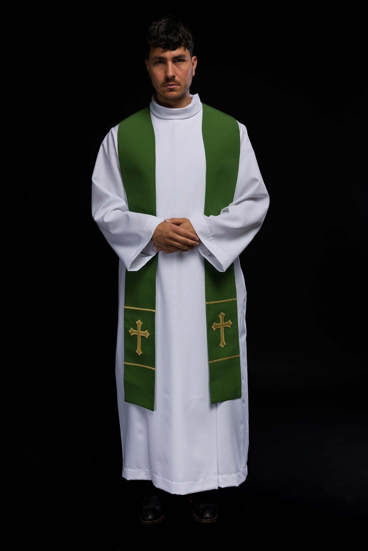 Stuła Kapłańska Zielona z Haftowanym Krzyżem - Elegancka Liturgia - SZATYLITURGICZNE.PL