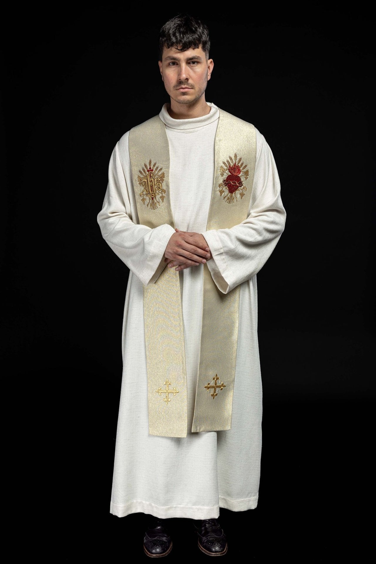 Stuła Kapłańska Złota Haftowana Krzyż IHS Serce - Polska Produkcja - SZATYLITURGICZNE.PL