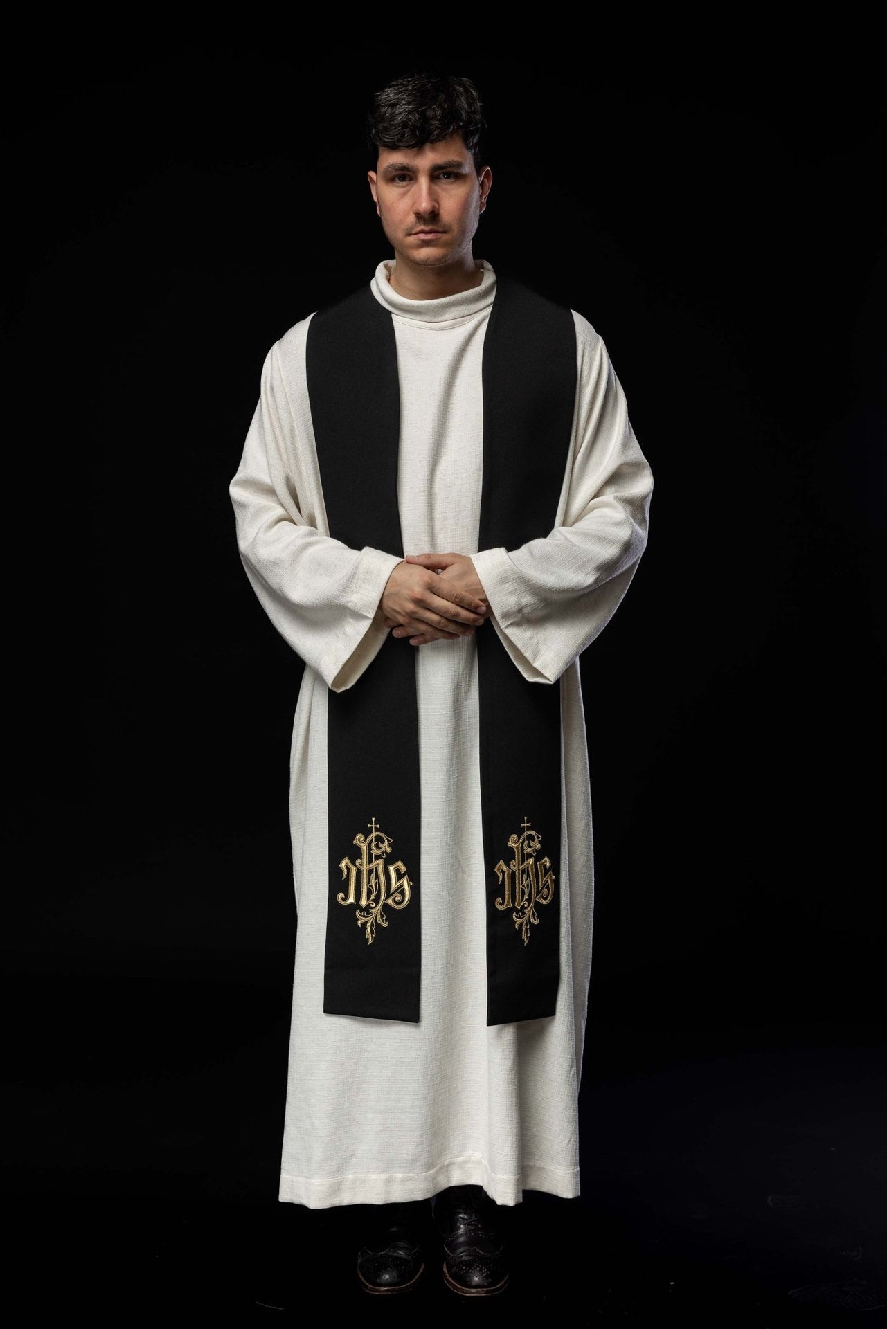 Stuła Liturgiczna IHS Haftowana - Elegancka Szata Kapłańska - SZATYLITURGICZNE.PL