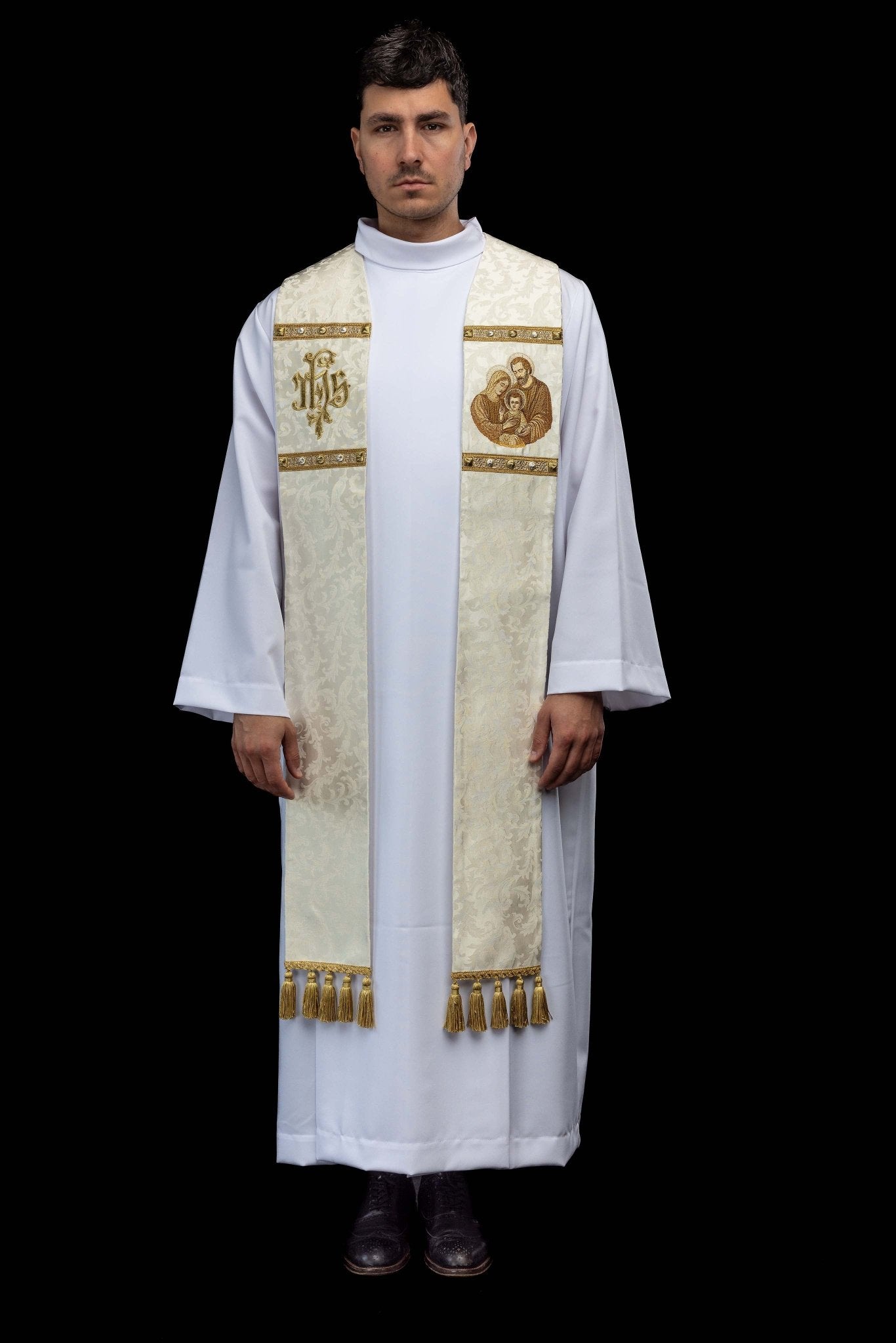 Stuła z wizerunkiem Świętej Rodziny uszyta na ozdobnej tkaninie - SZATYLITURGICZNE.PL