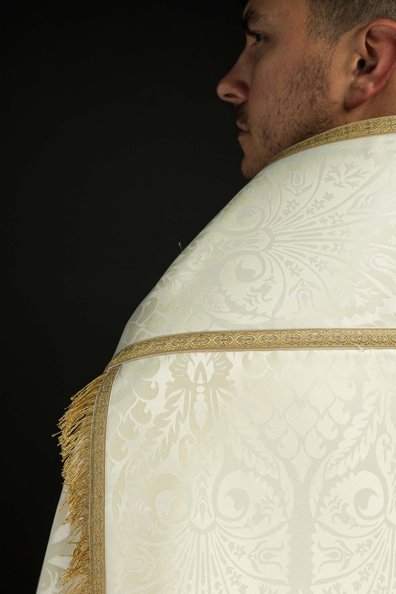 Żakardowa kapa rzymska gładka - SZATYLITURGICZNE.PL