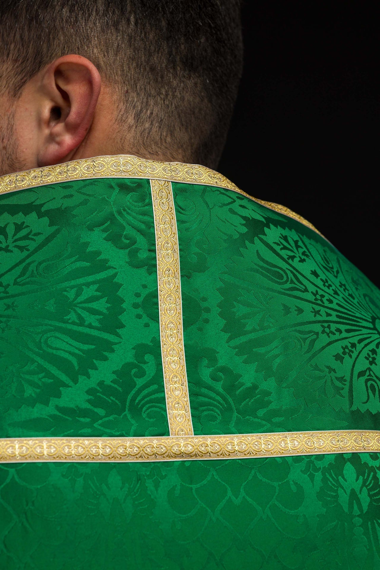 Żakardowa kapa rzymska gładka Zielona - SZATYLITURGICZNE.PL