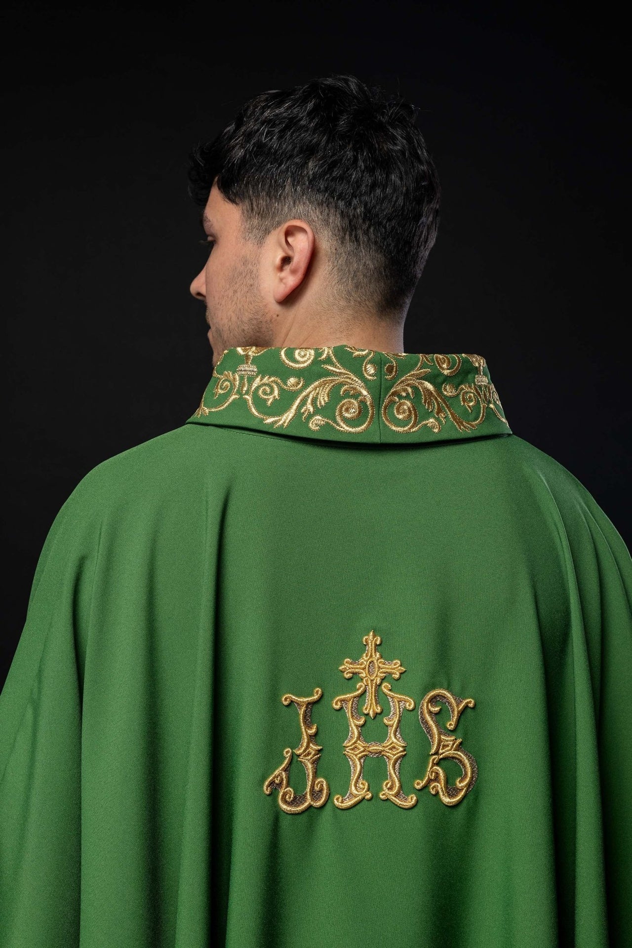 Zielony Ornat Liturgiczny IHS Złoty Haft - Polski Producent - SZATYLITURGICZNE.PL