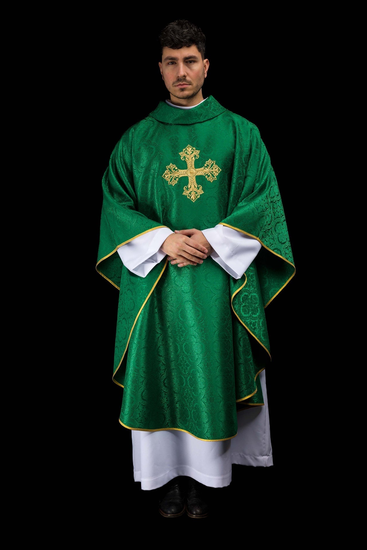 Zielony ornat z krzyżem tkanina żakardowa - SZATYLITURGICZNE.PL