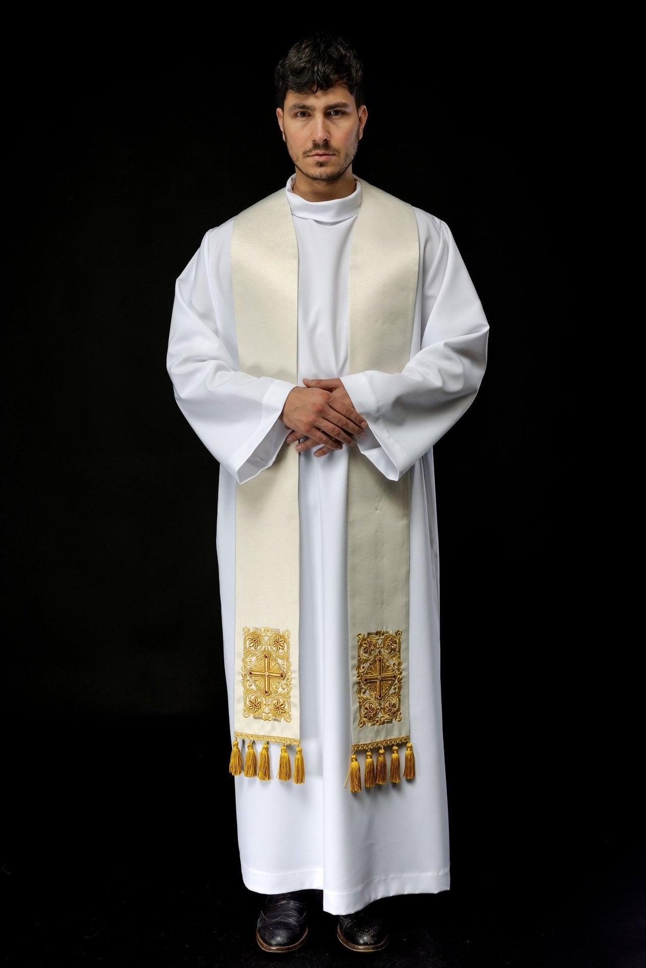 Złota Stuła Kapłańska z Haftem i Kamieniami - Elegancka Liturgia - SZATYLITURGICZNE.PL