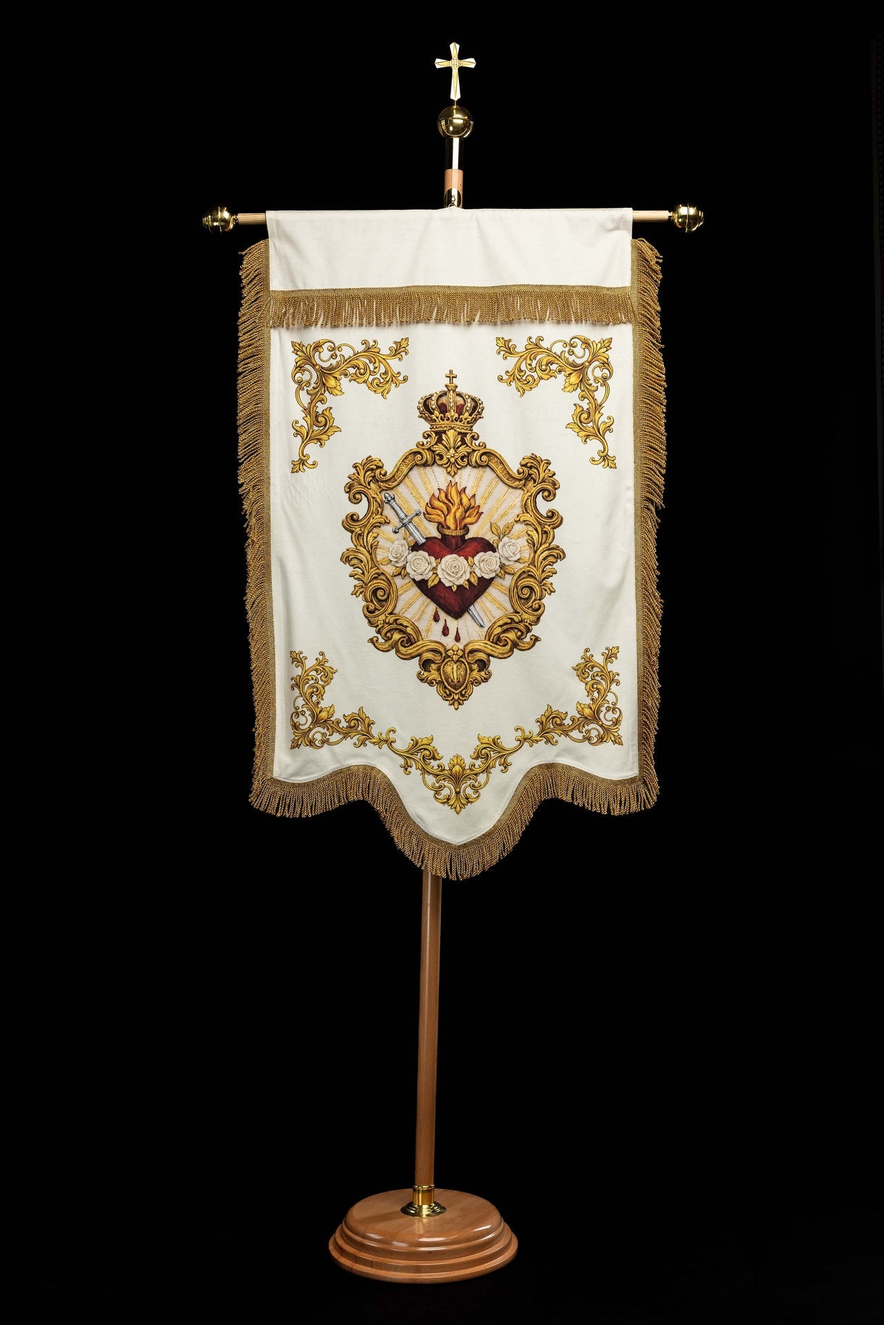 Chorągiew maryjna drukowana dwustronna z symbolem Serca i monogramem