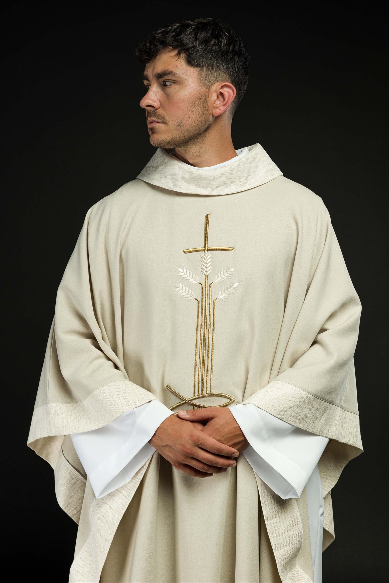 Ornat z motywem krzyża, kłosów oraz ryb - ORNATY.PL