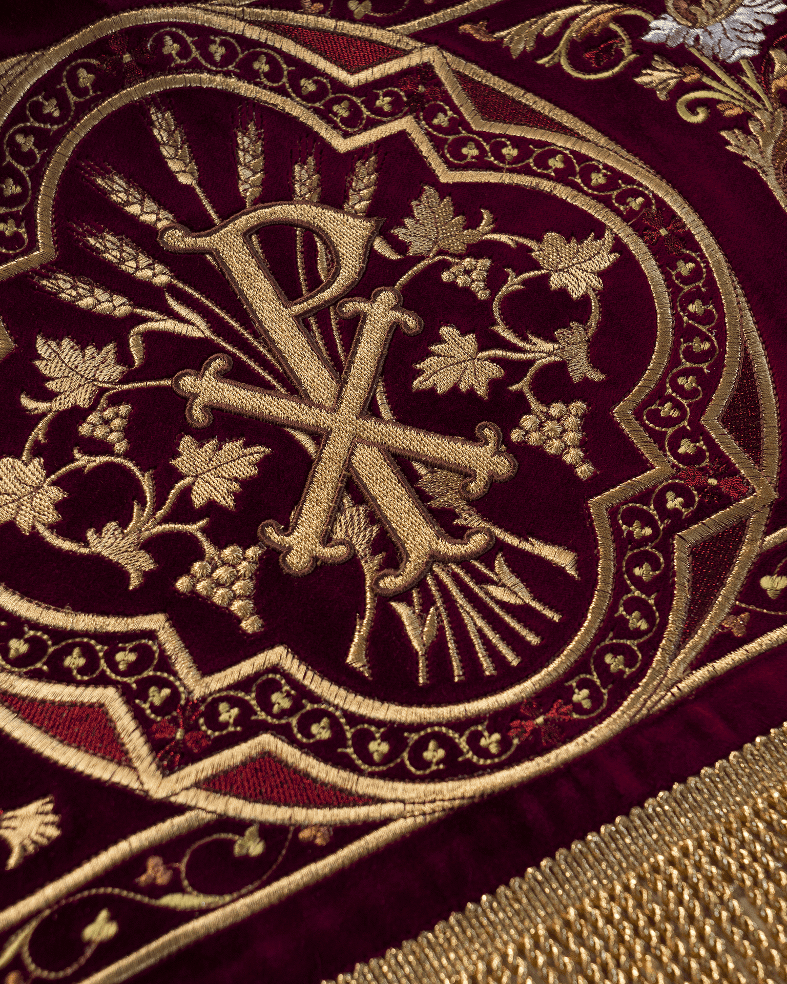 Baldachim Eucharystyczny Haftowany Aksamit Bordo - Procesja Boże Ciało - SZATYLITURGICZNE.PL