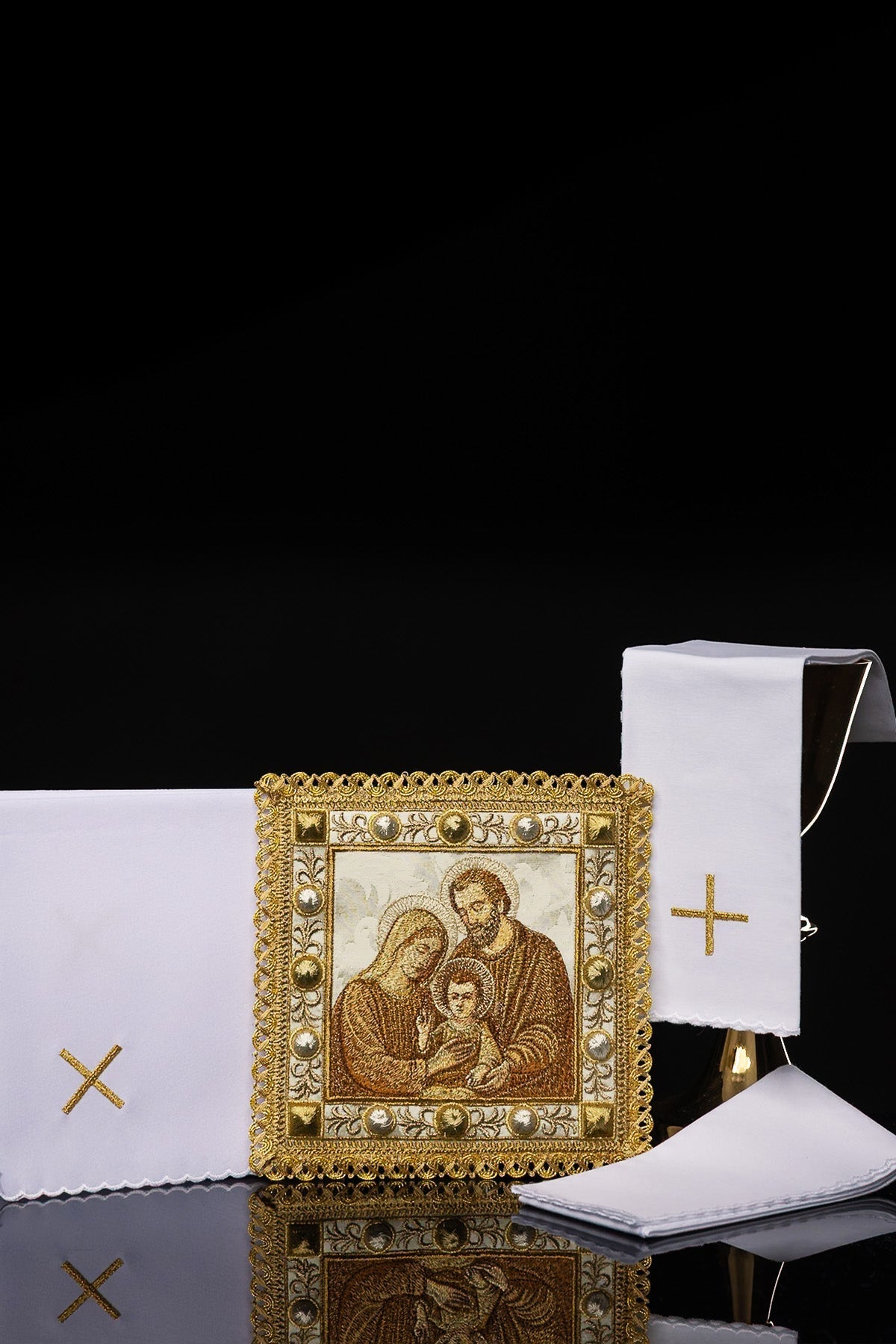Bielizna Kielichowa Bożonarodzeniowa Święta Rodzina - Komplet 4 el. - SZATYLITURGICZNE.PL