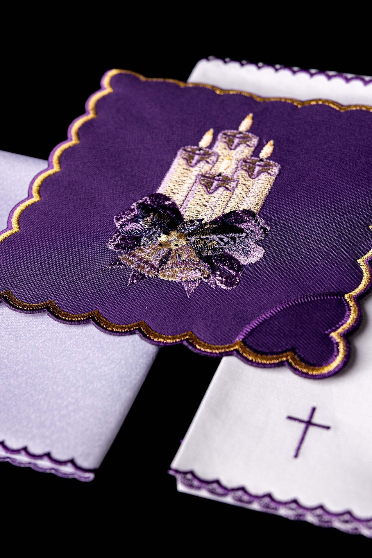 Bielizna Kielichowa Haftowana Adwent - Komplet Liturgiczny - SZATYLITURGICZNE.PL
