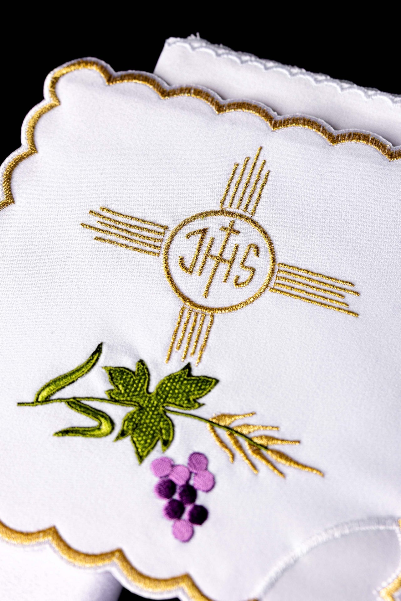 Bielizna Kielichowa Haftowana IHS i Krzyż - Komplet 4 Elementy - SZATYLITURGICZNE.PL