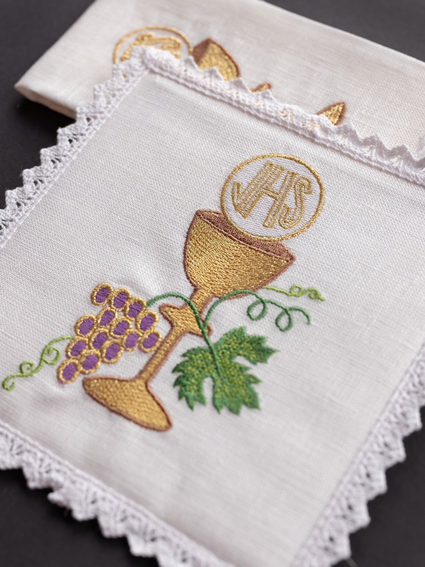 Bielizna Kielichowa z Haftem Kielicha Eucharystycznego - Komplet 4el - SZATYLITURGICZNE.PL