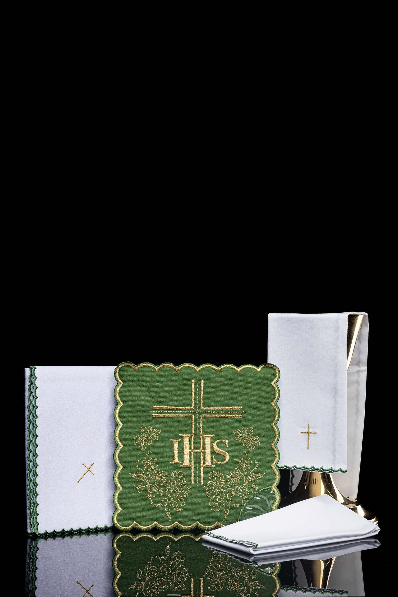 Bielizna Kielichowa Zielona IHS - Haftowana Galanteria Liturgiczna - SZATYLITURGICZNE.PL
