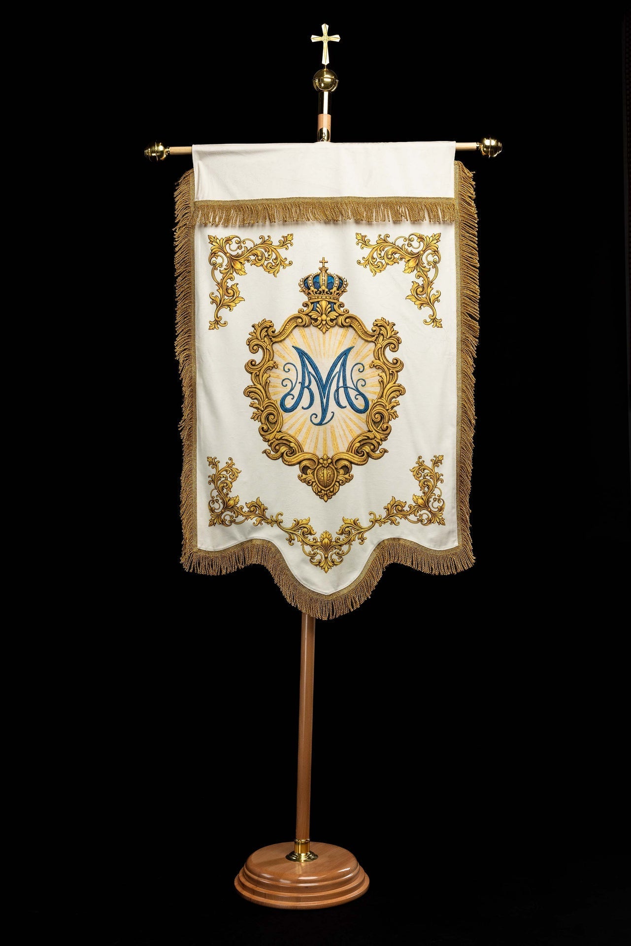Chorągiew maryjna drukowana dwustronna z symbolem Serca i monogramem - SZATYLITURGICZNE.PL