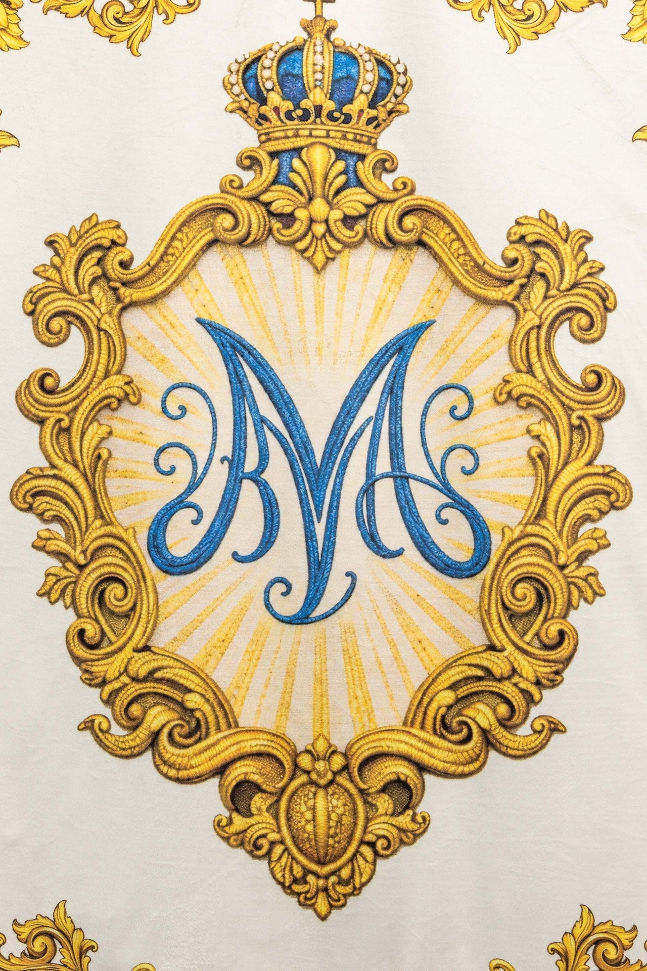 Chorągiew maryjna drukowana dwustronna z symbolem Serca i monogramem - SZATYLITURGICZNE.PL