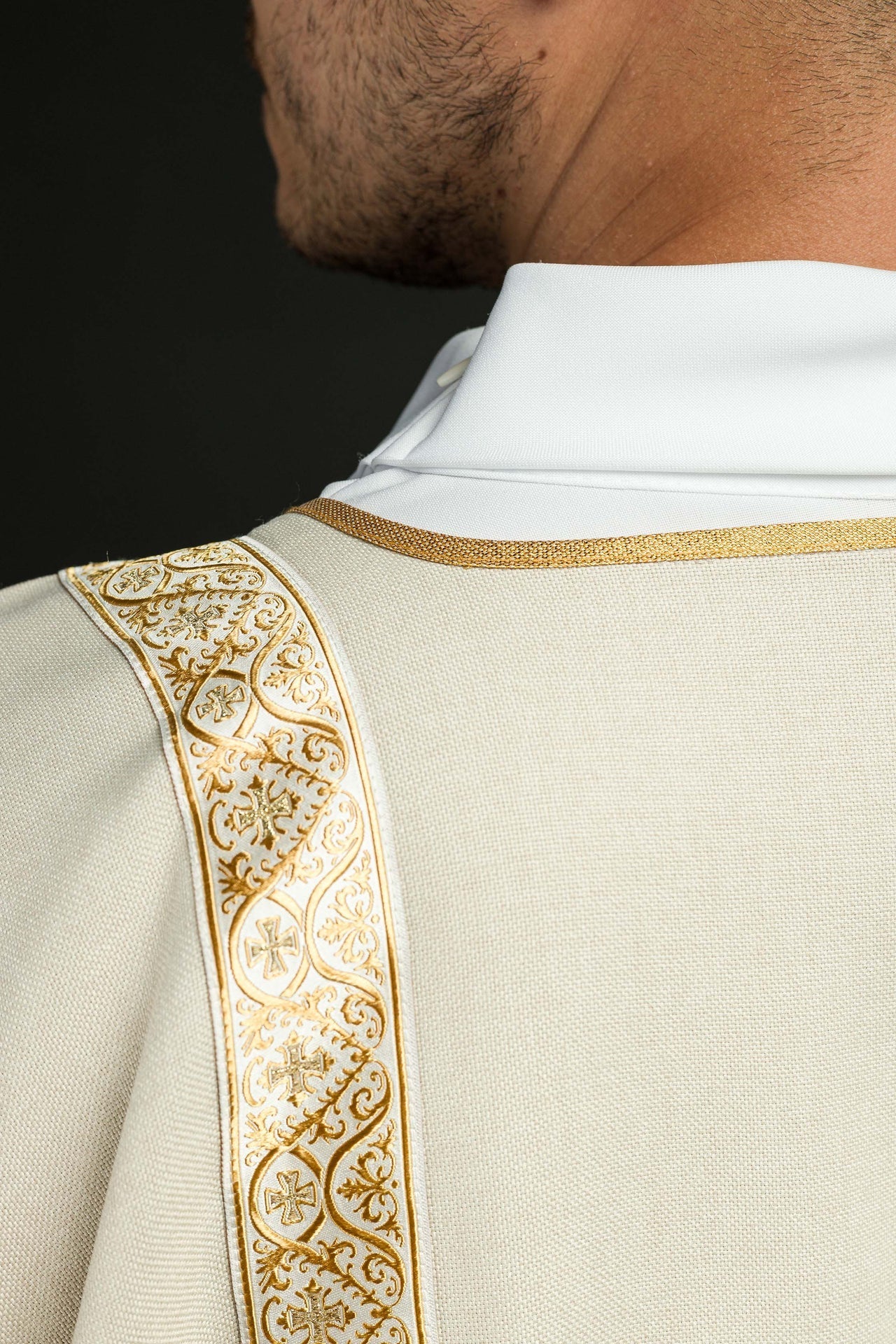 Dalmatyka Diakońska Ecru - Złota Taśma Żakardowa, Stuła w Zestawie - SZATYLITURGICZNE.PL