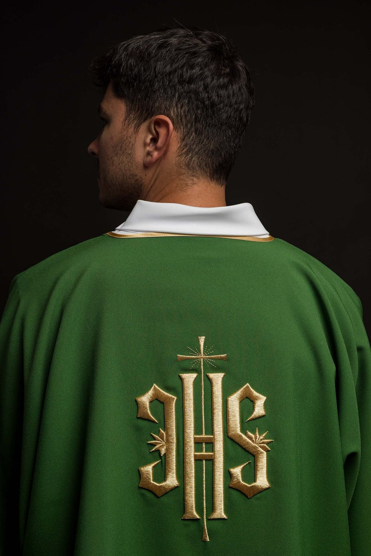 Dalmatyka Diakońska Zielona z Haftem IHS Złotą Nicią - SZATYLITURGICZNE.PL