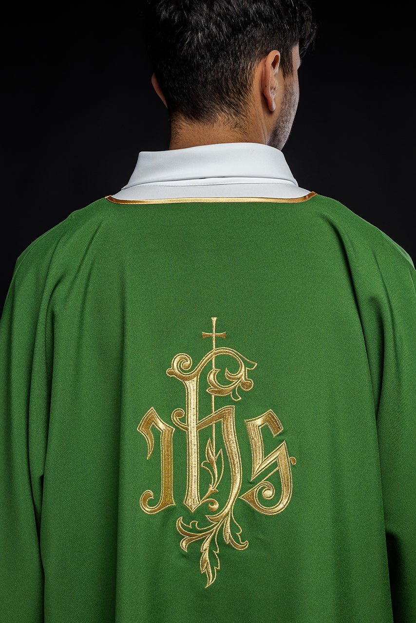 Dalmatyka Liturgiczna Zielona Haft IHS - Komplet ze Stułą - SZATYLITURGICZNE.PL
