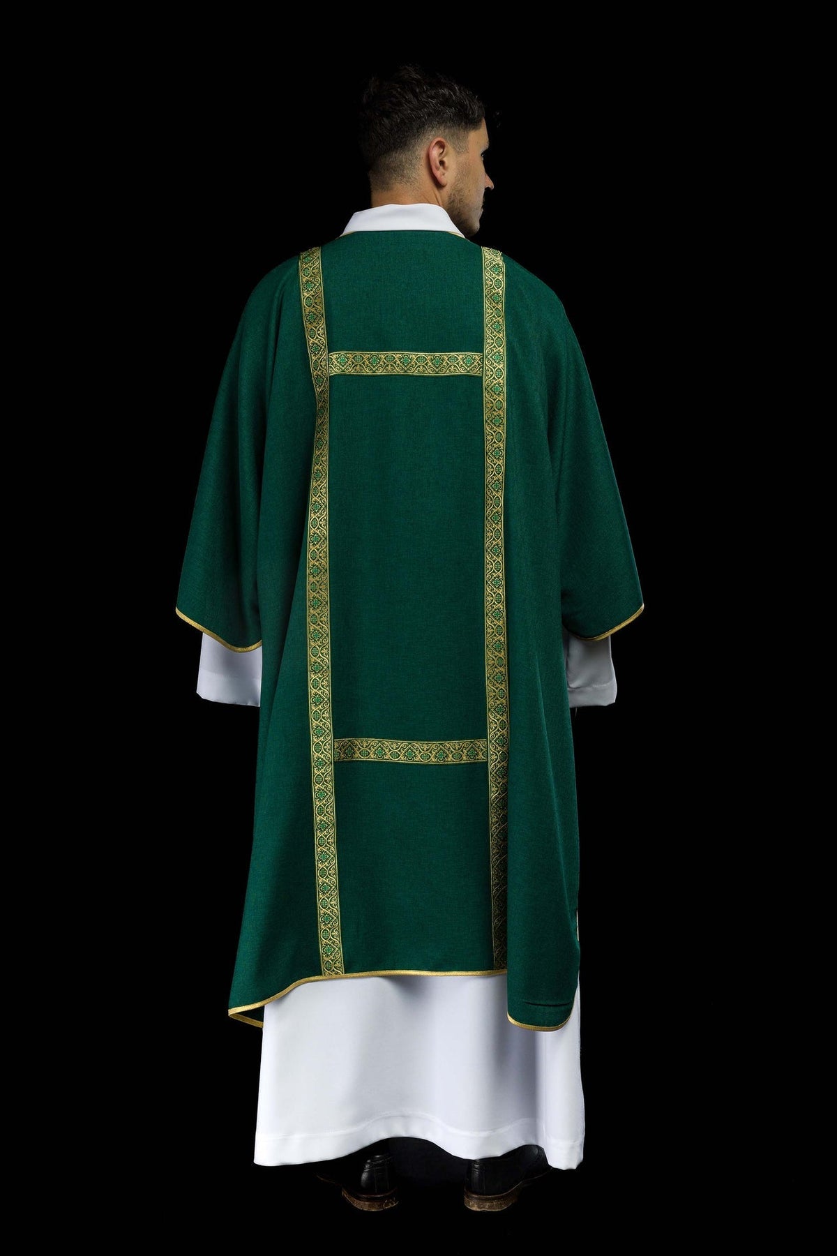 Dalmatyka Liturgiczna Zielona ze Złotą Tasiemką Żakardową - SZATYLITURGICZNE.PL