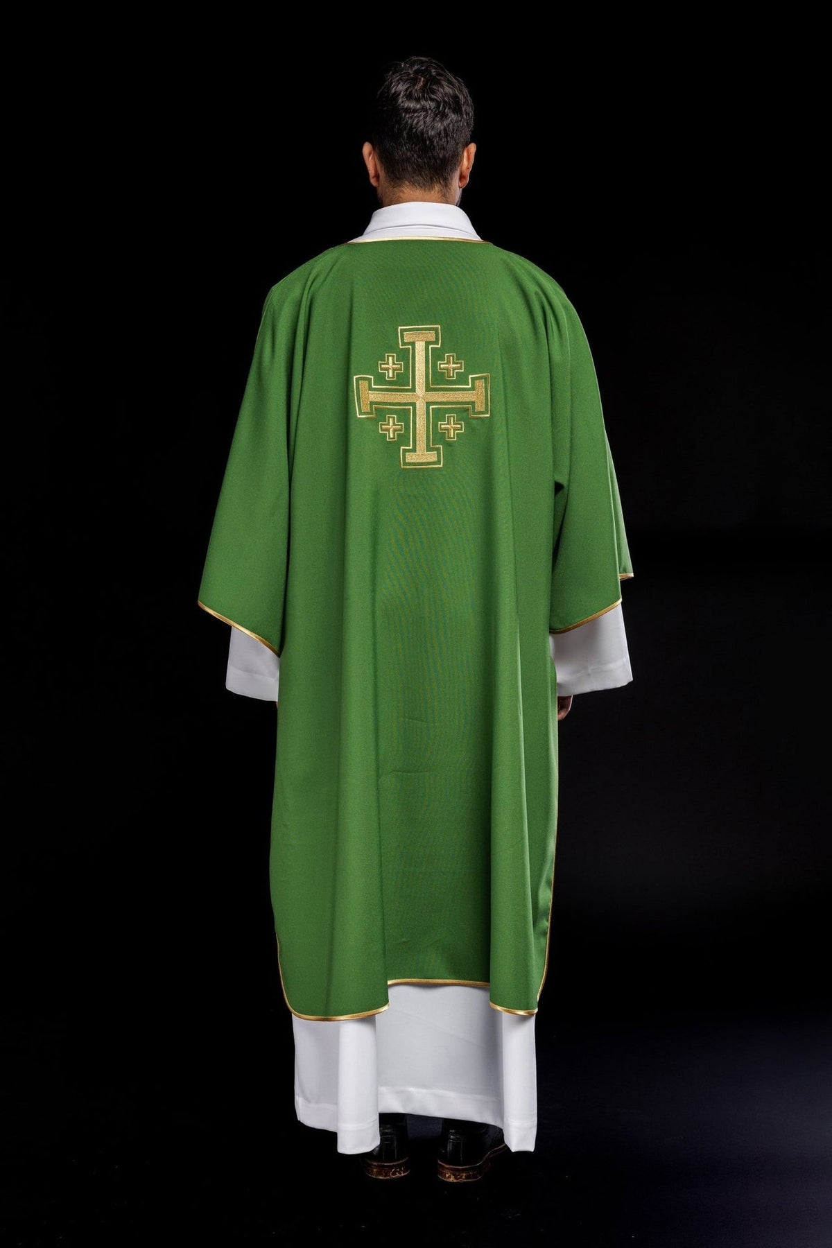 Dalmatyka Liturgiczna Zielona ze Złotym Krzyżem Haftowanym - SZATYLITURGICZNE.PL